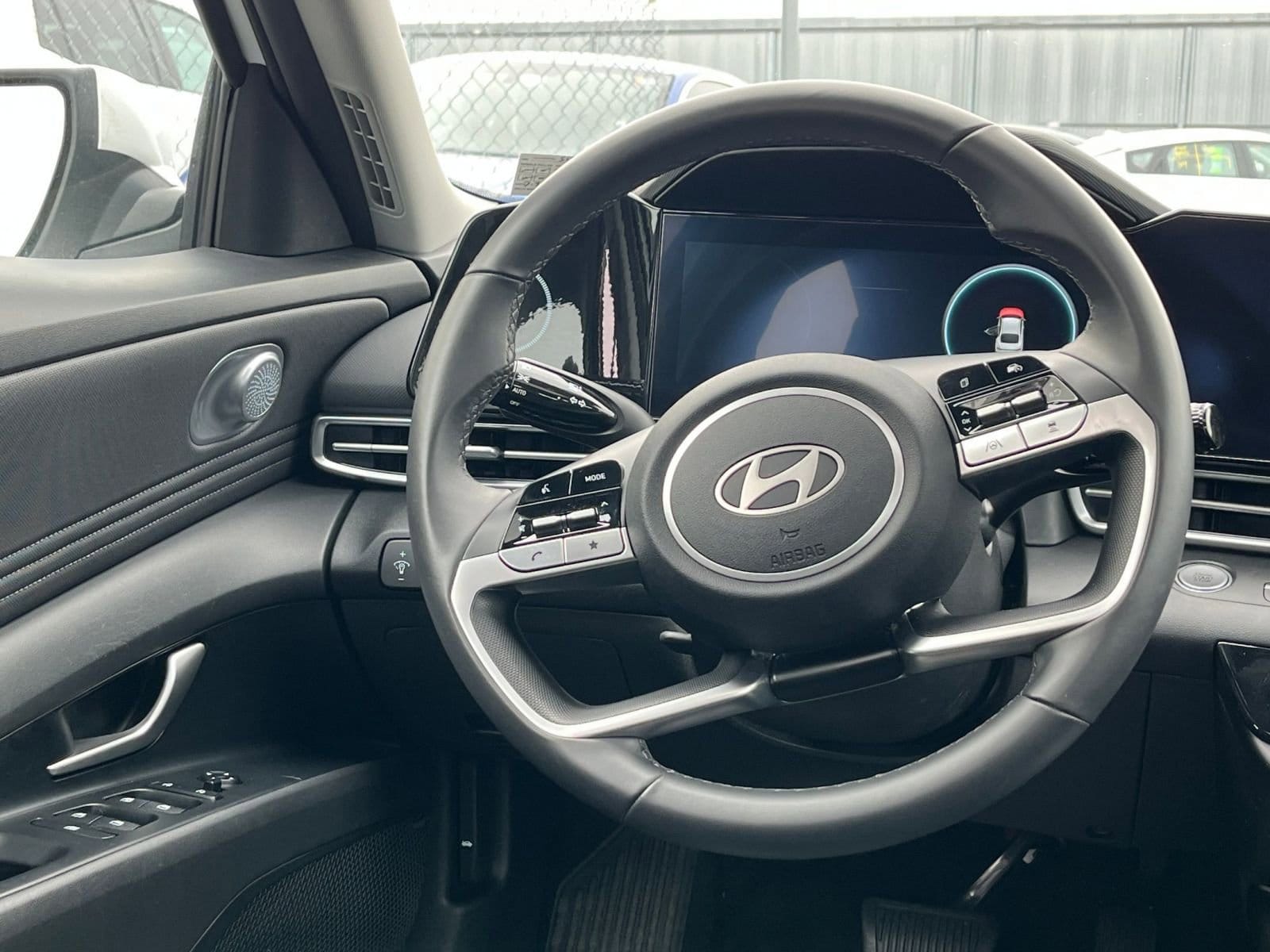 Thumbnail: 2025 Hyundai Elantra - 28