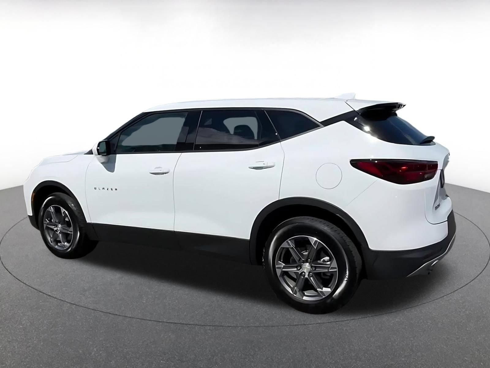 Thumbnail: 2026 Chevrolet Blazer - 10