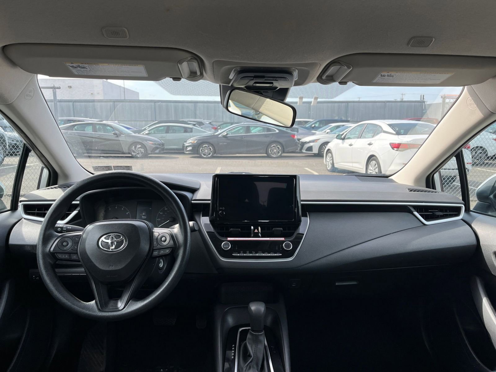 Thumbnail: 2025 Toyota Corolla - 32