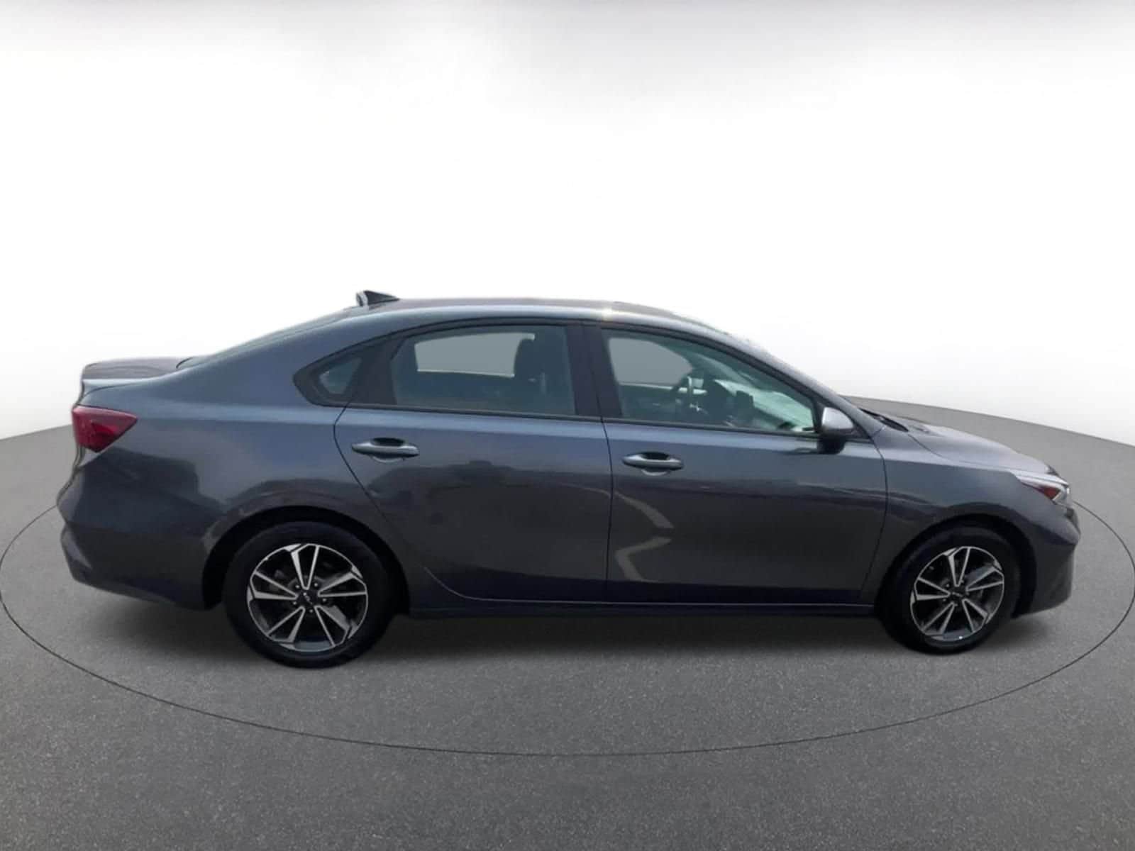 Thumbnail: 2023 Kia Forte - 16