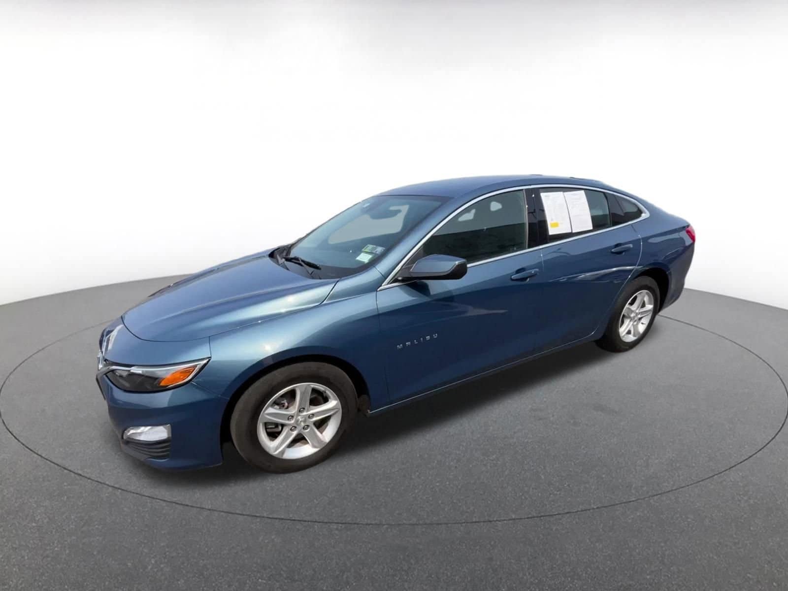 Thumbnail: 2024 Chevrolet Malibu - 7