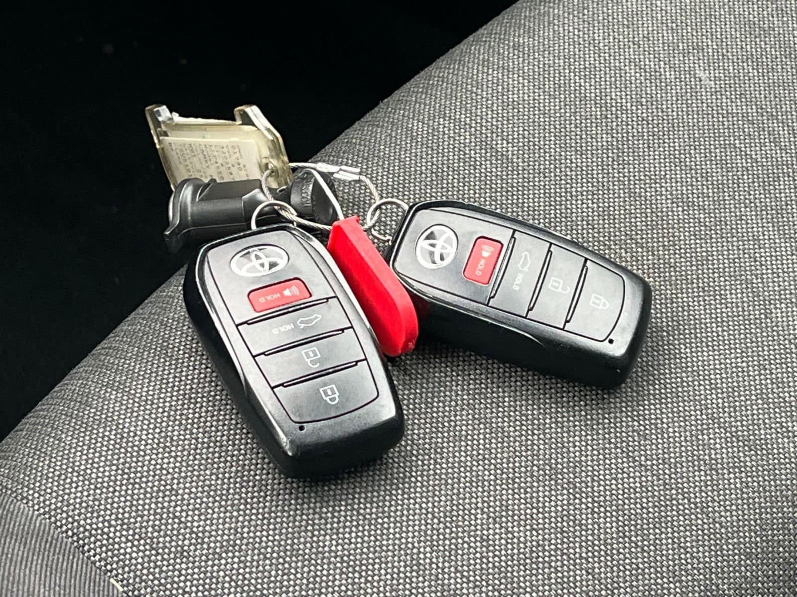 Thumbnail: 2025 Toyota Camry - 22