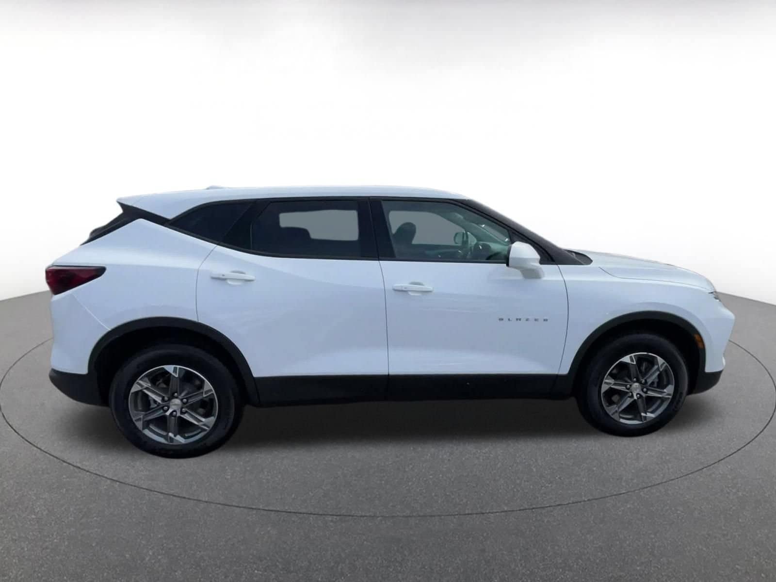 Thumbnail: 2026 Chevrolet Blazer - 16