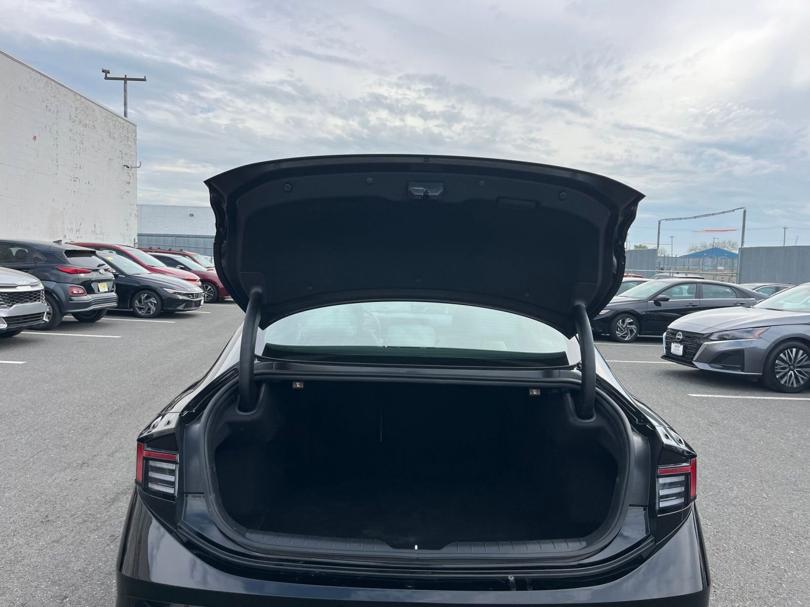 Thumbnail: 2025 Hyundai Sonata - 32