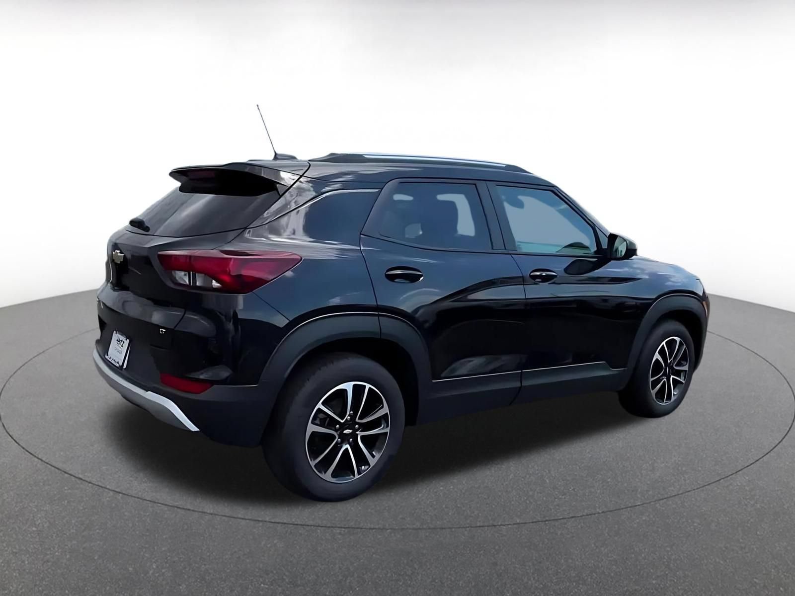 Thumbnail: 2025 Chevrolet TrailBlazer - 15
