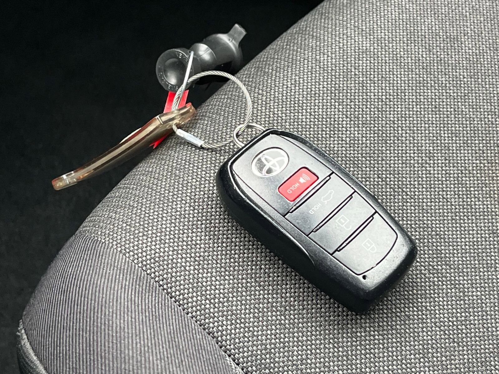 Thumbnail: 2025 Toyota Camry - 22