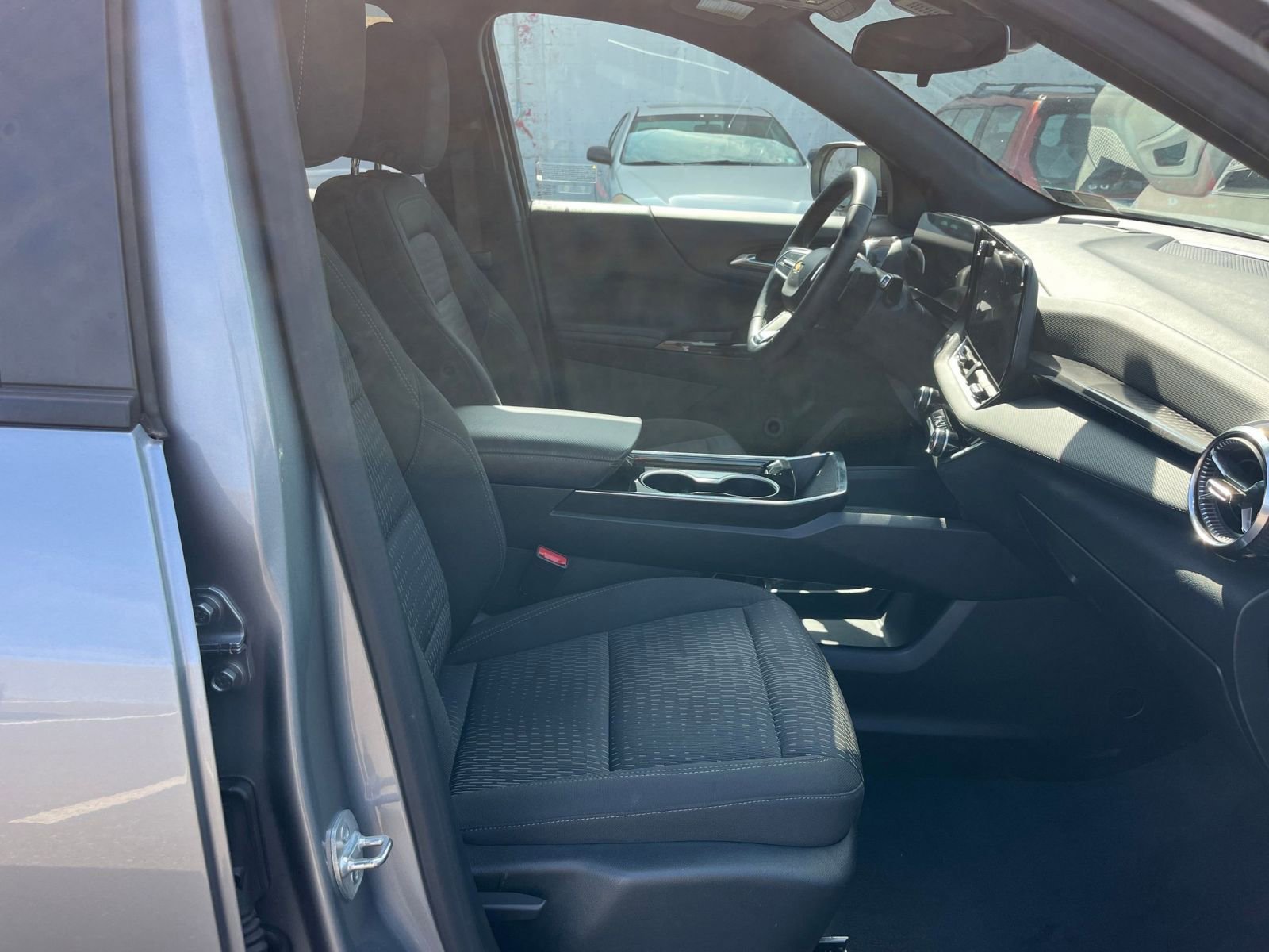 Thumbnail: 2025 Chevrolet Equinox - 27