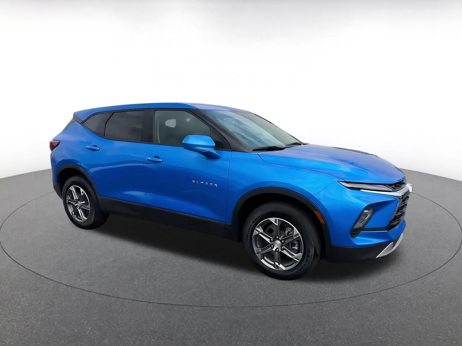 Thumbnail: 2025 Chevrolet Blazer - 2