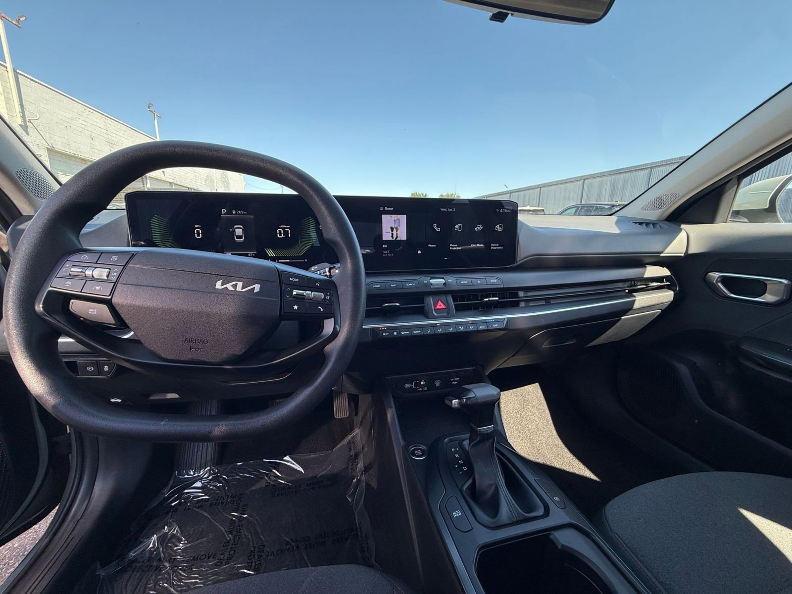 Thumbnail: 2025 Kia K4 - 32