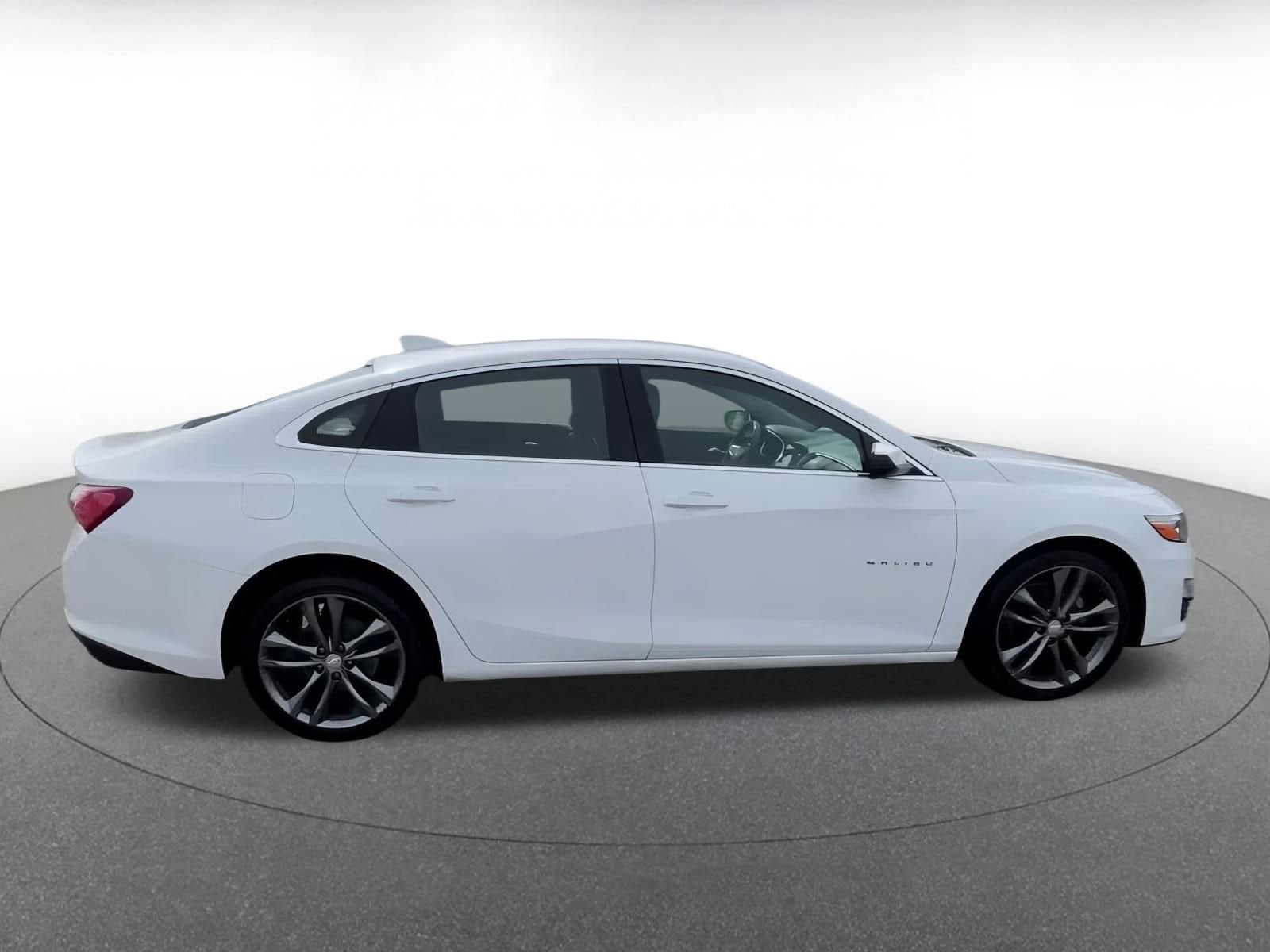 Thumbnail: 2024 Chevrolet Malibu - 16