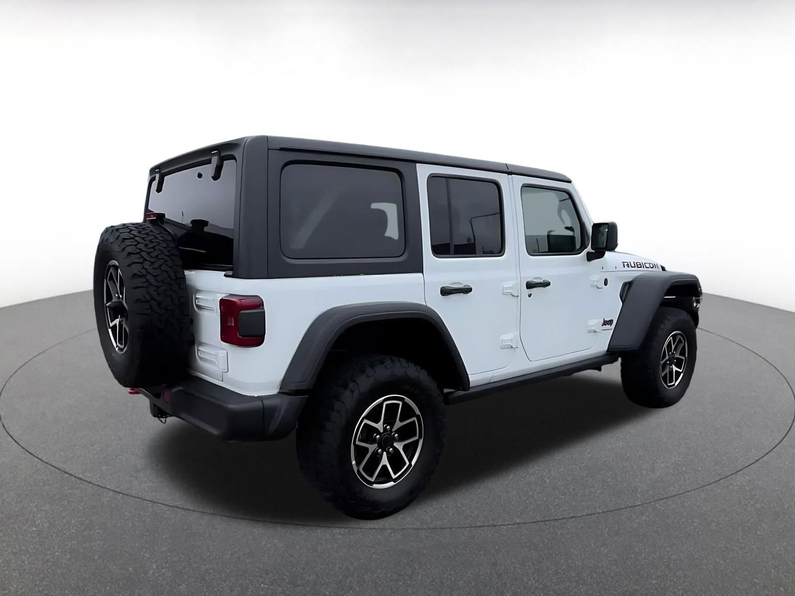 Thumbnail: 2025 Jeep Wrangler - 15