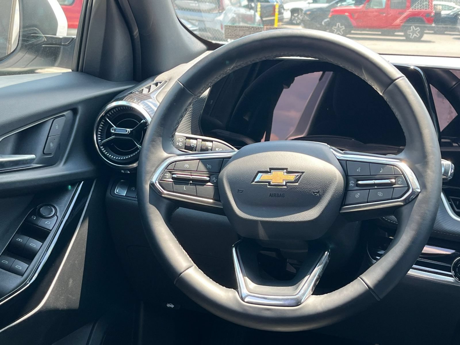 Thumbnail: 2025 Chevrolet Equinox - 28