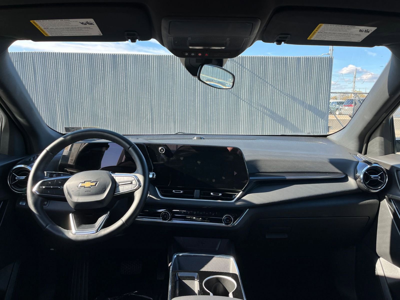 Thumbnail: 2025 Chevrolet Equinox - 32