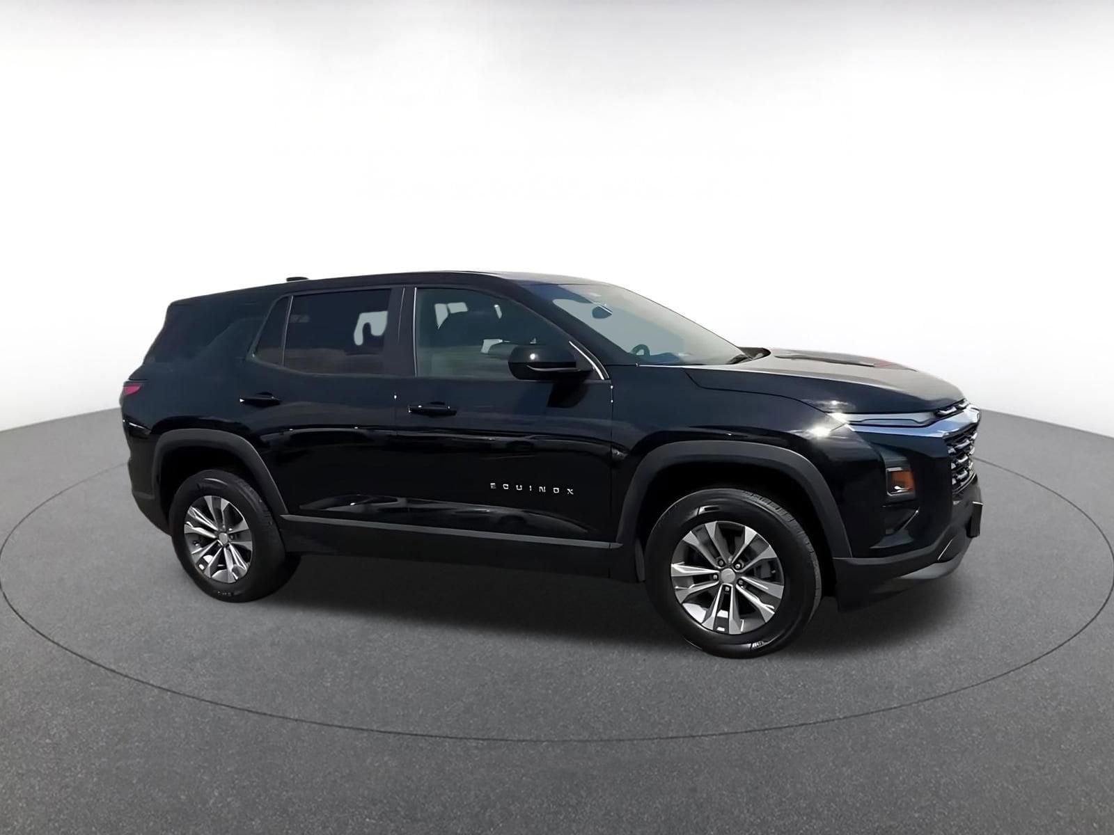 Thumbnail: 2025 Chevrolet Equinox - 2
