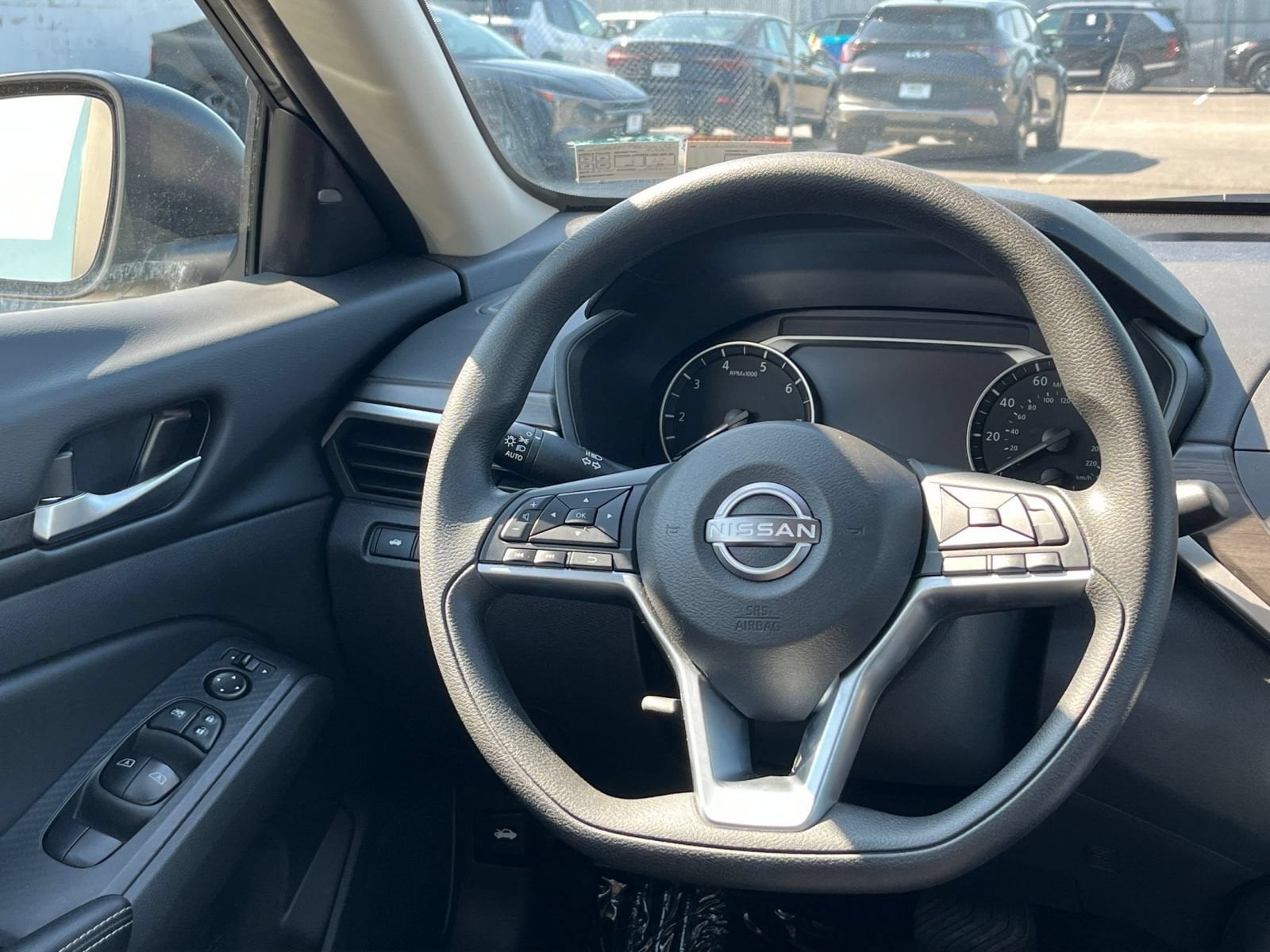 Thumbnail: 2025 Nissan Altima - 24