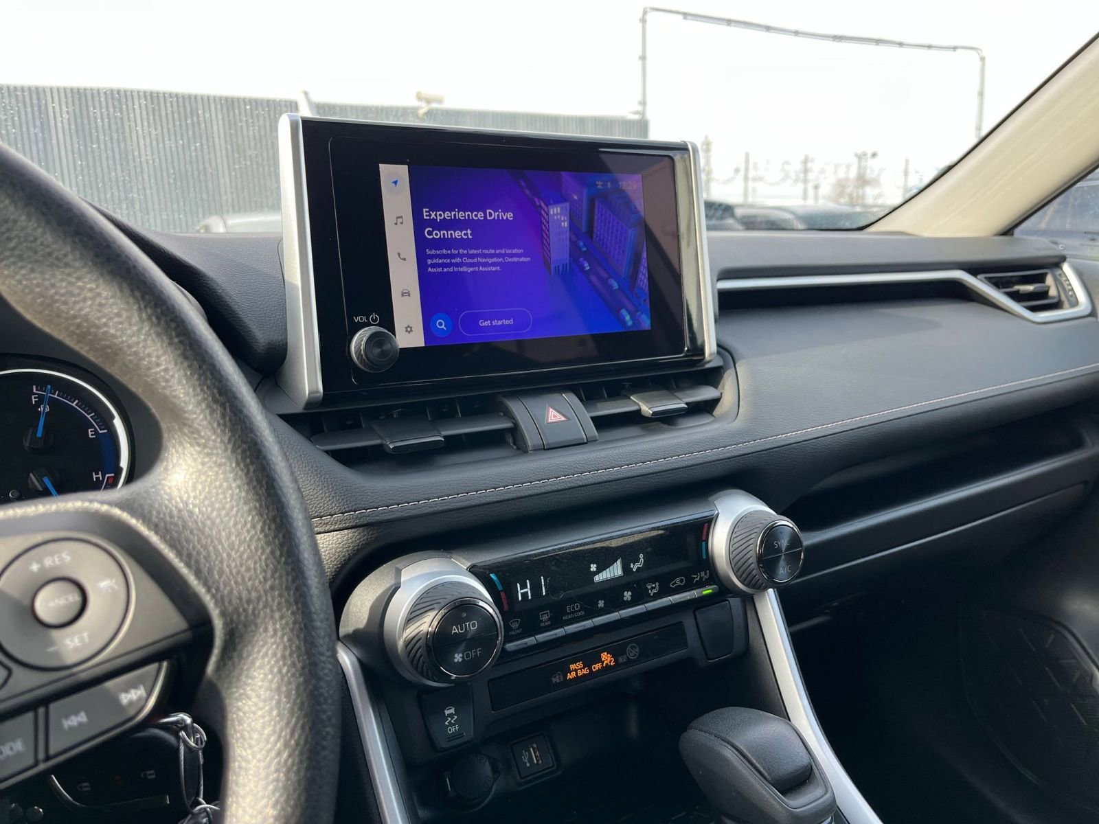 Thumbnail: 2025 Toyota RAV4 - 21