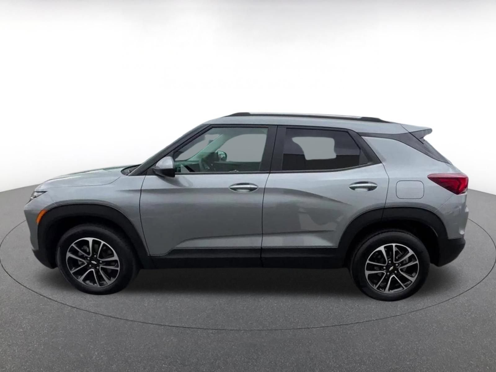 Thumbnail: 2025 Chevrolet TrailBlazer - 8
