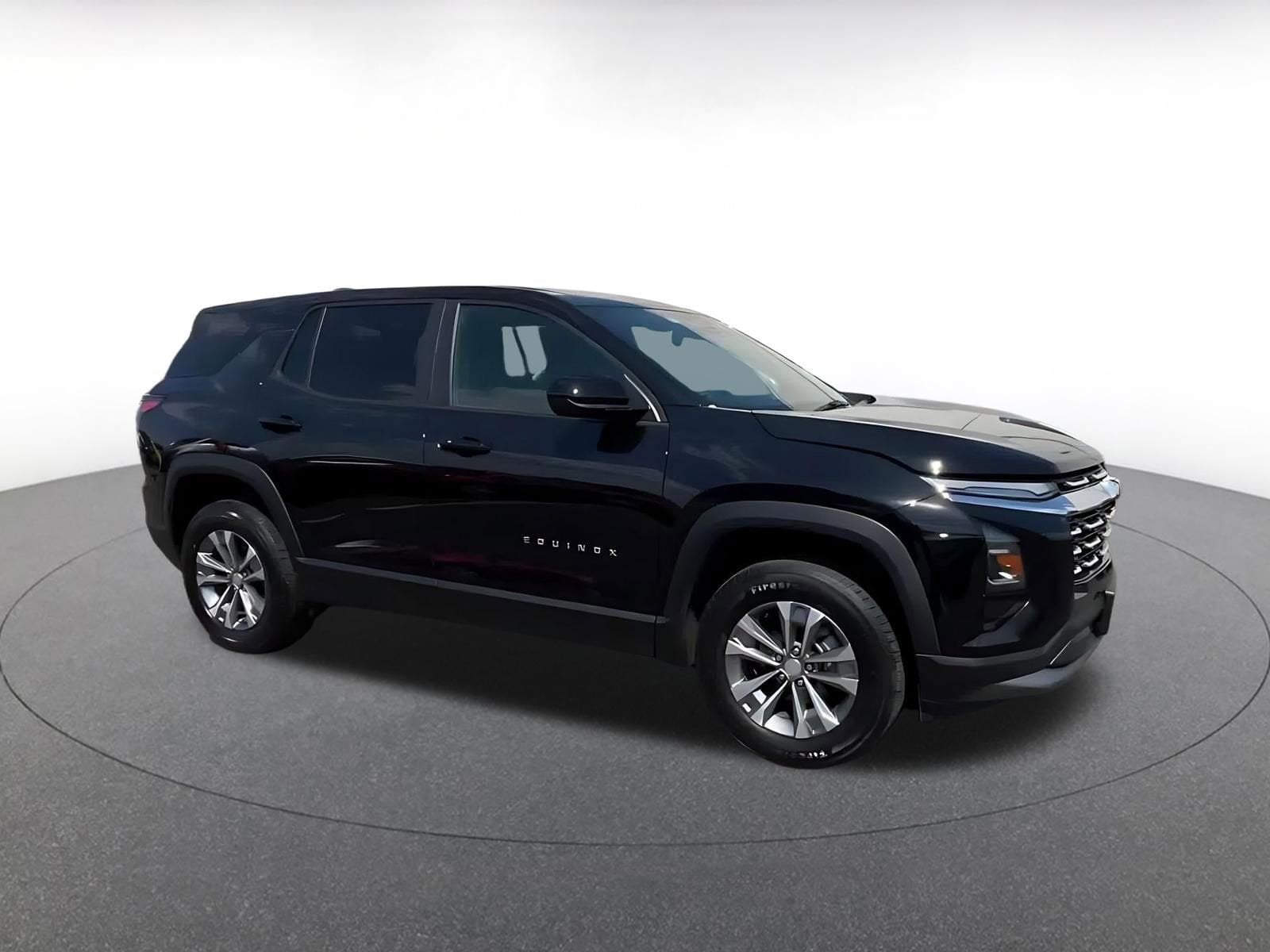 Thumbnail: 2025 Chevrolet Equinox - 2