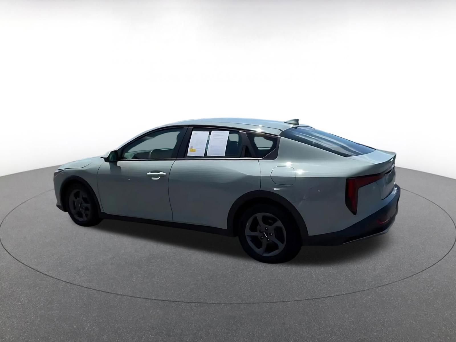 Thumbnail: 2025 Kia K4 - 10