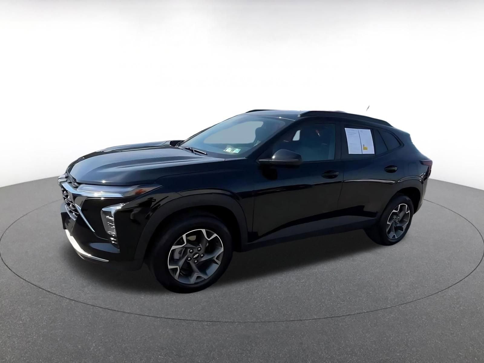 Thumbnail: 2025 Chevrolet Trax - 7