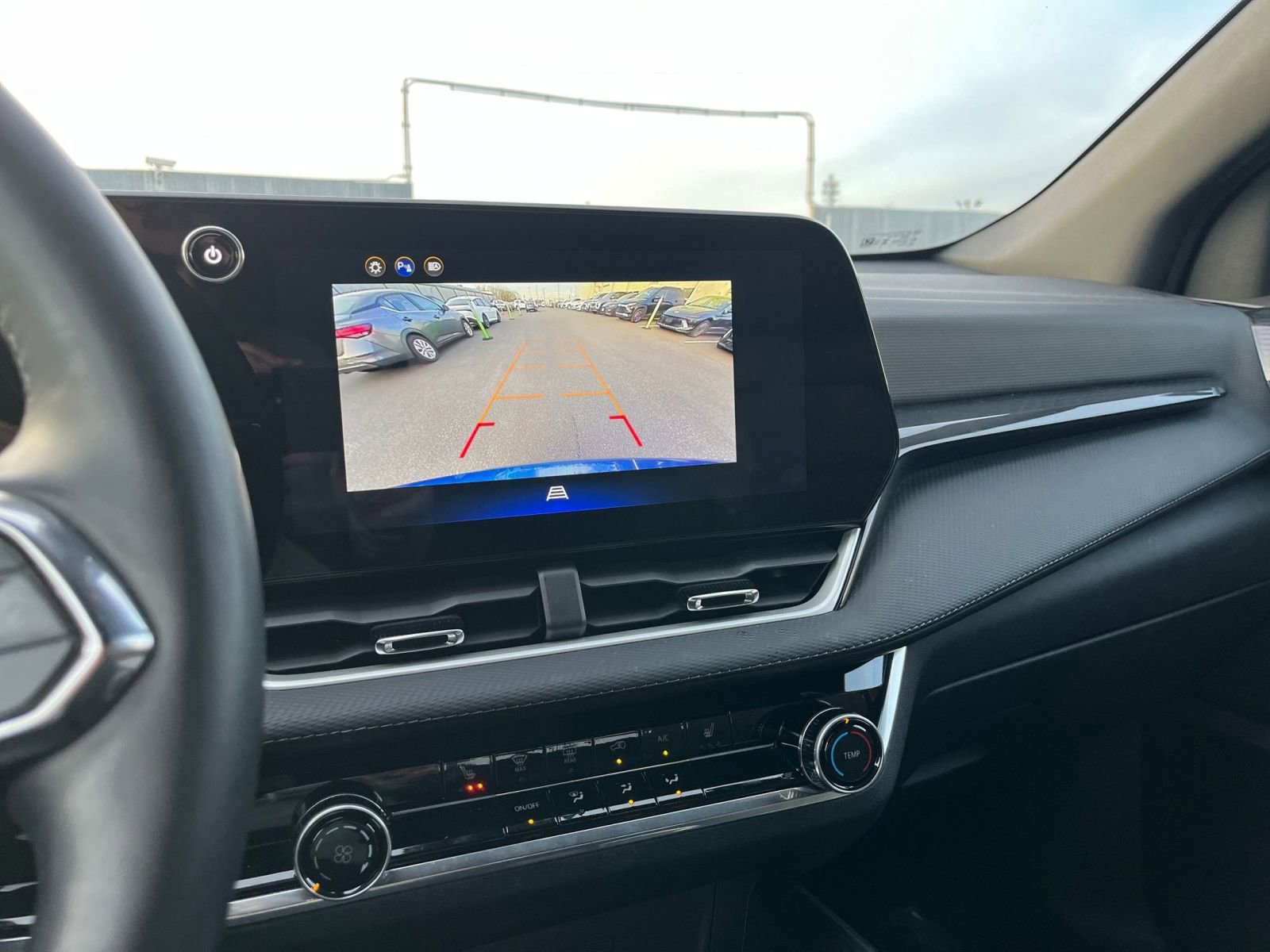 Thumbnail: 2025 Chevrolet Equinox - 17