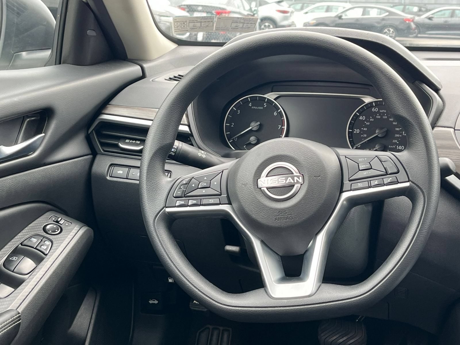 Thumbnail: 2025 Nissan Altima - 28