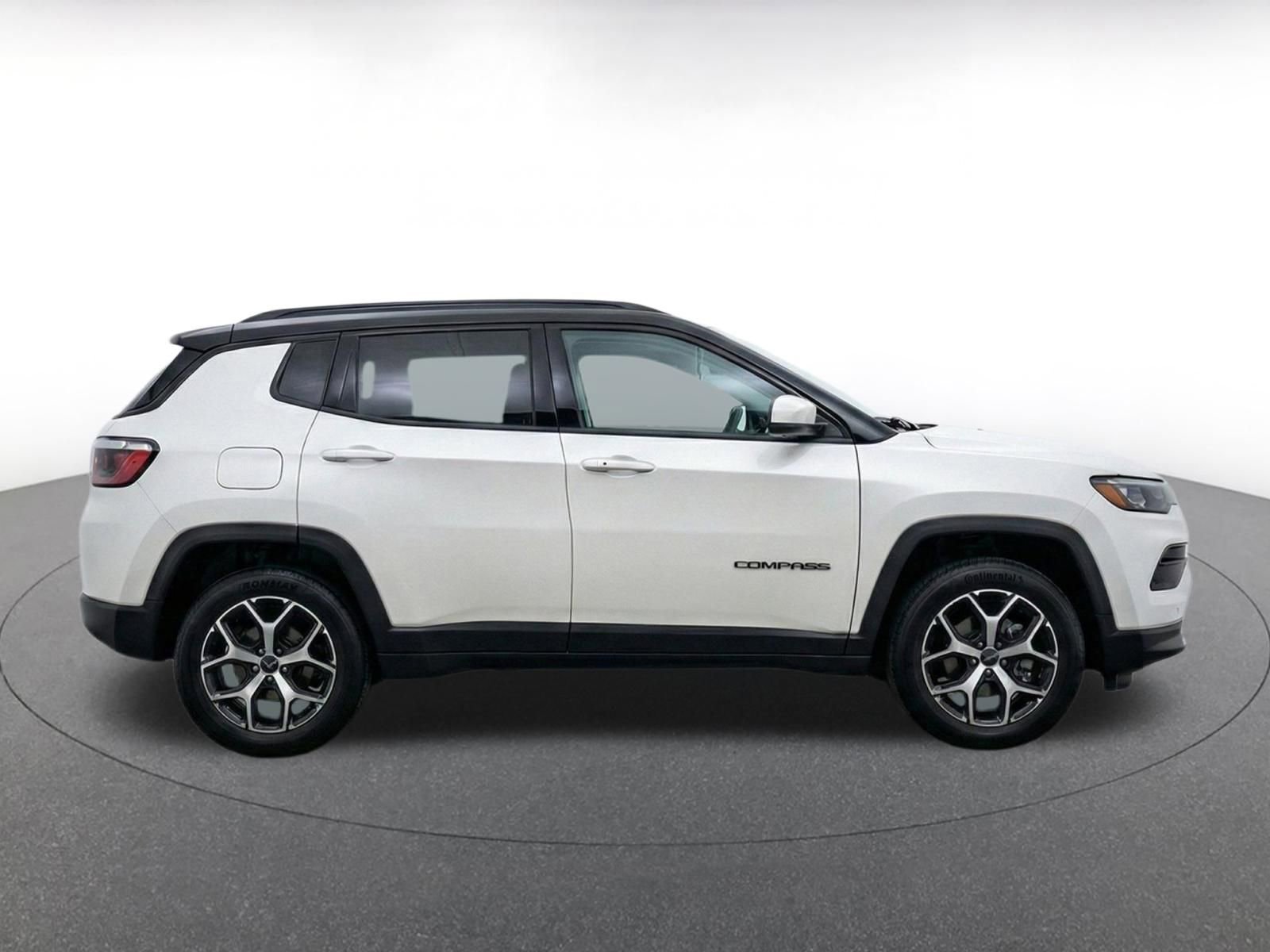 Thumbnail: 2025 Jeep Compass - 10