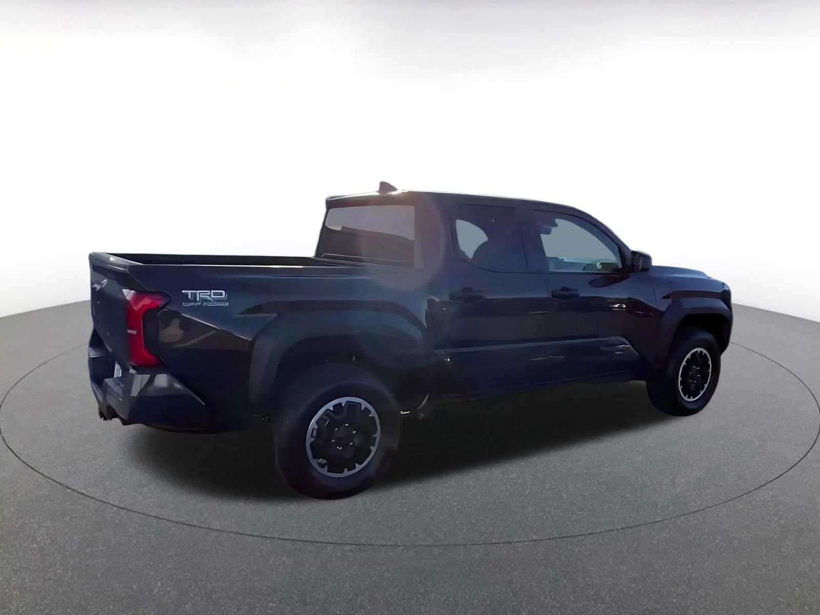 Thumbnail: 2025 Toyota Tacoma - 10