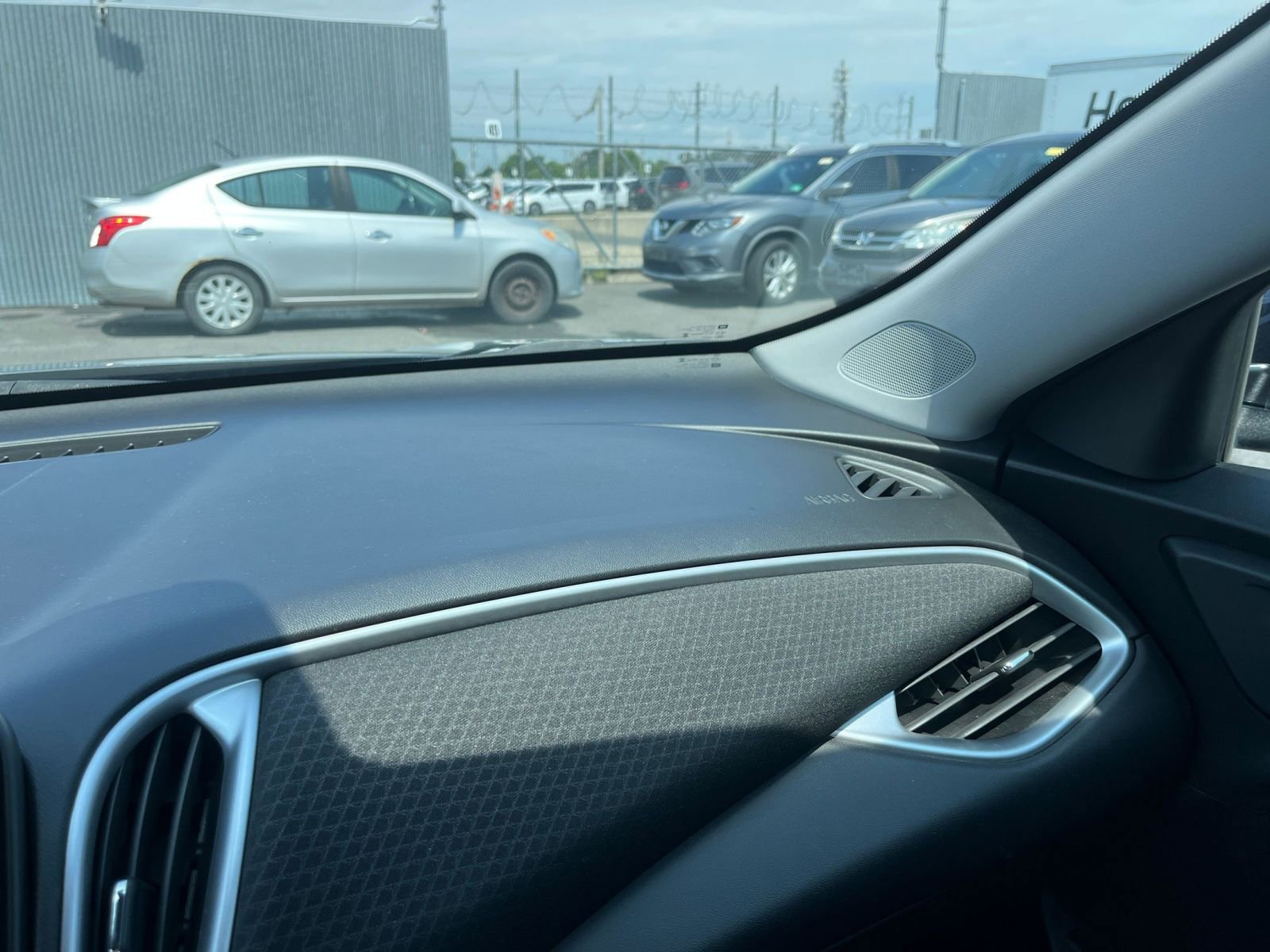 Thumbnail: 2023 Chevrolet Malibu - 35
