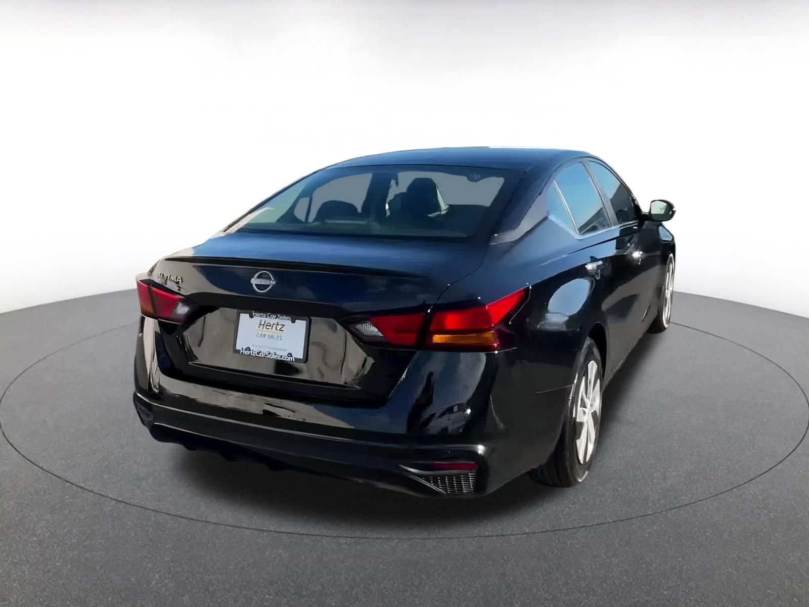 Thumbnail: 2023 Nissan Altima - 15