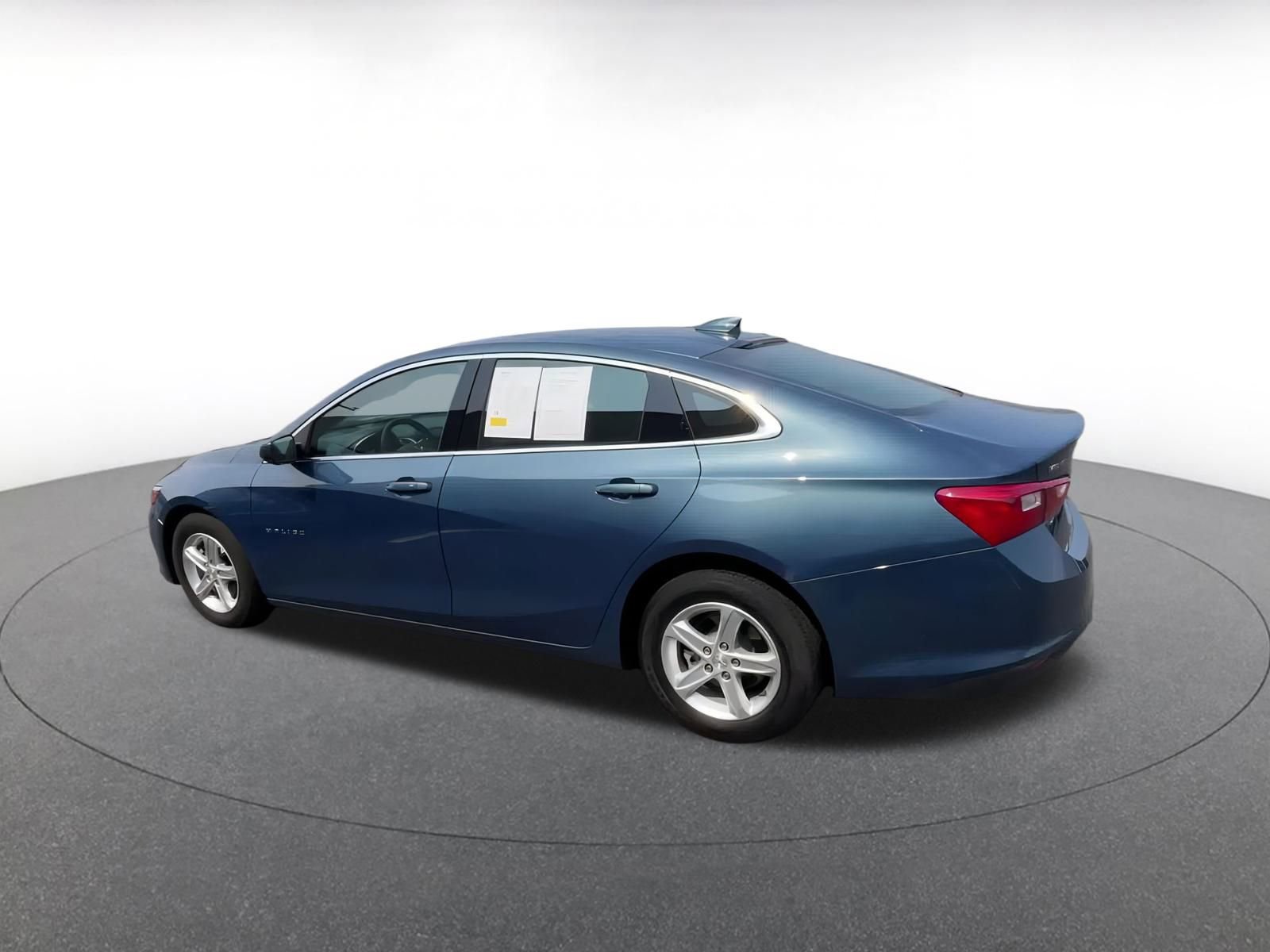 Thumbnail: 2024 Chevrolet Malibu - 10