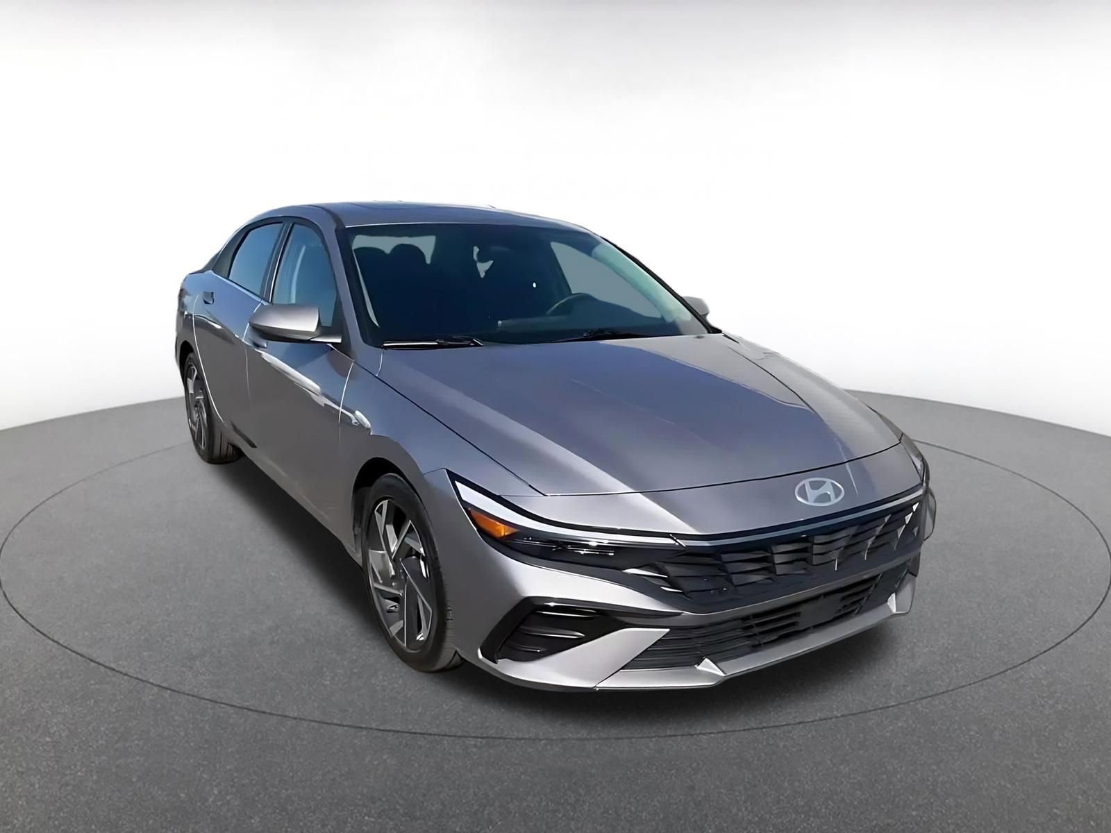 Thumbnail: 2025 Hyundai Elantra - 3