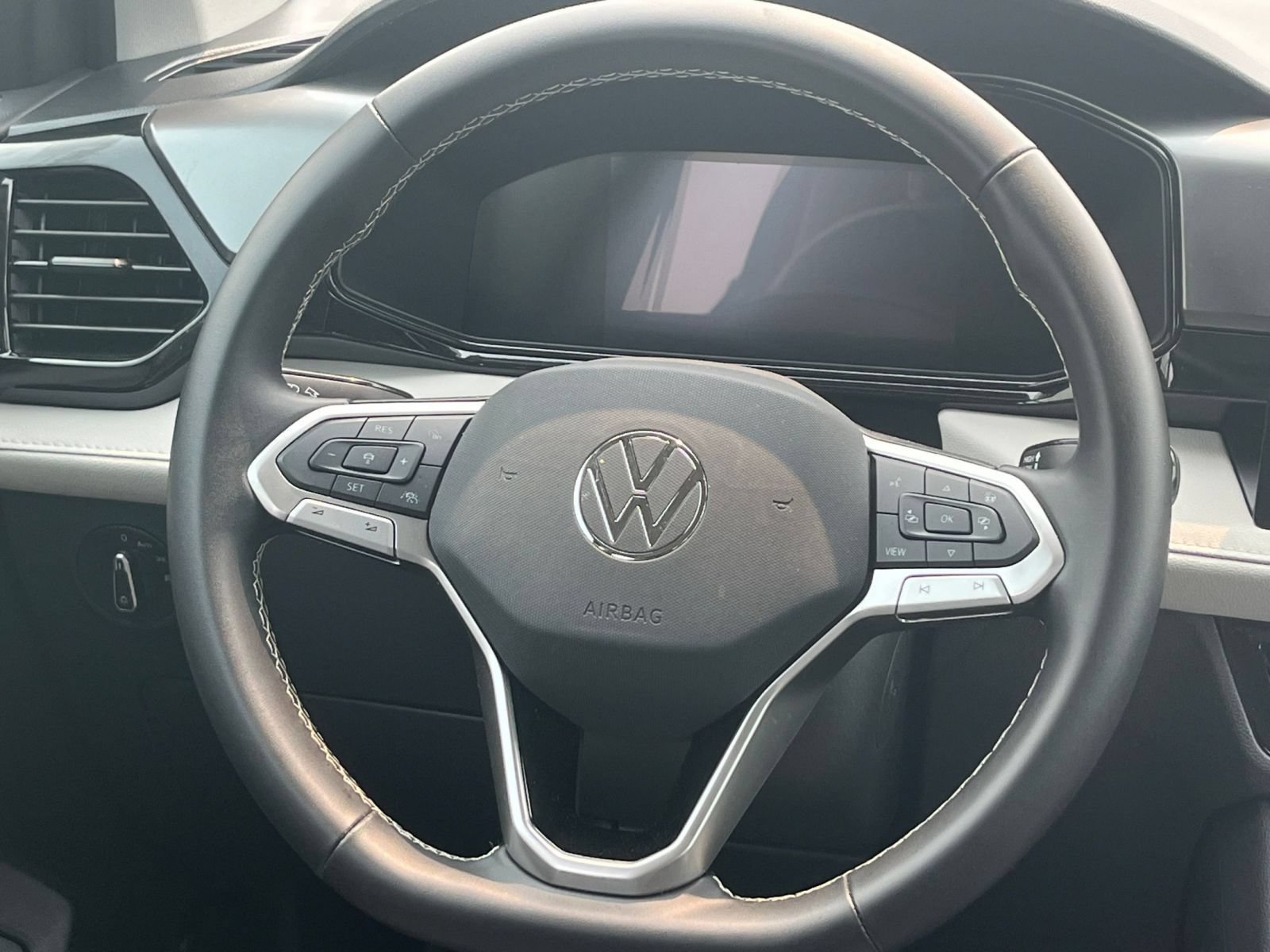 Thumbnail: 2026 Volkswagen Taos - 25