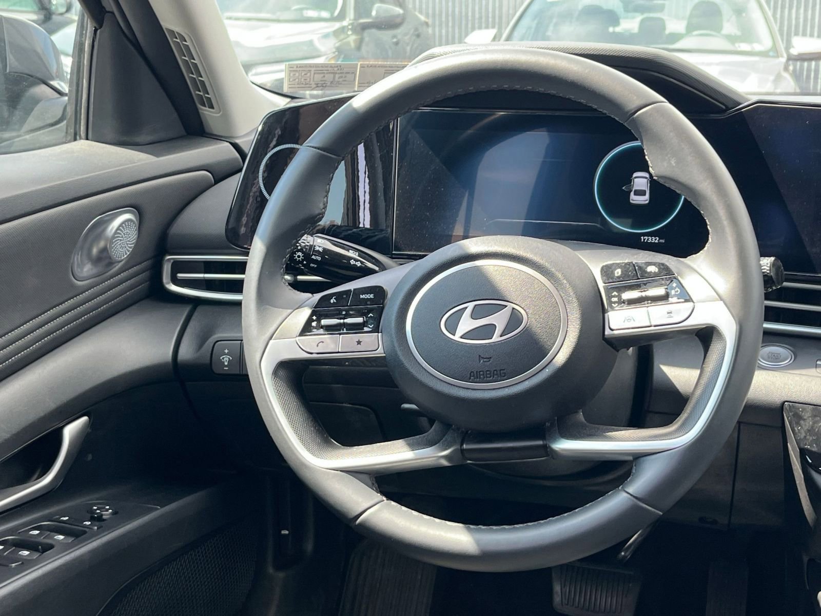 Thumbnail: 2025 Hyundai Elantra - 28