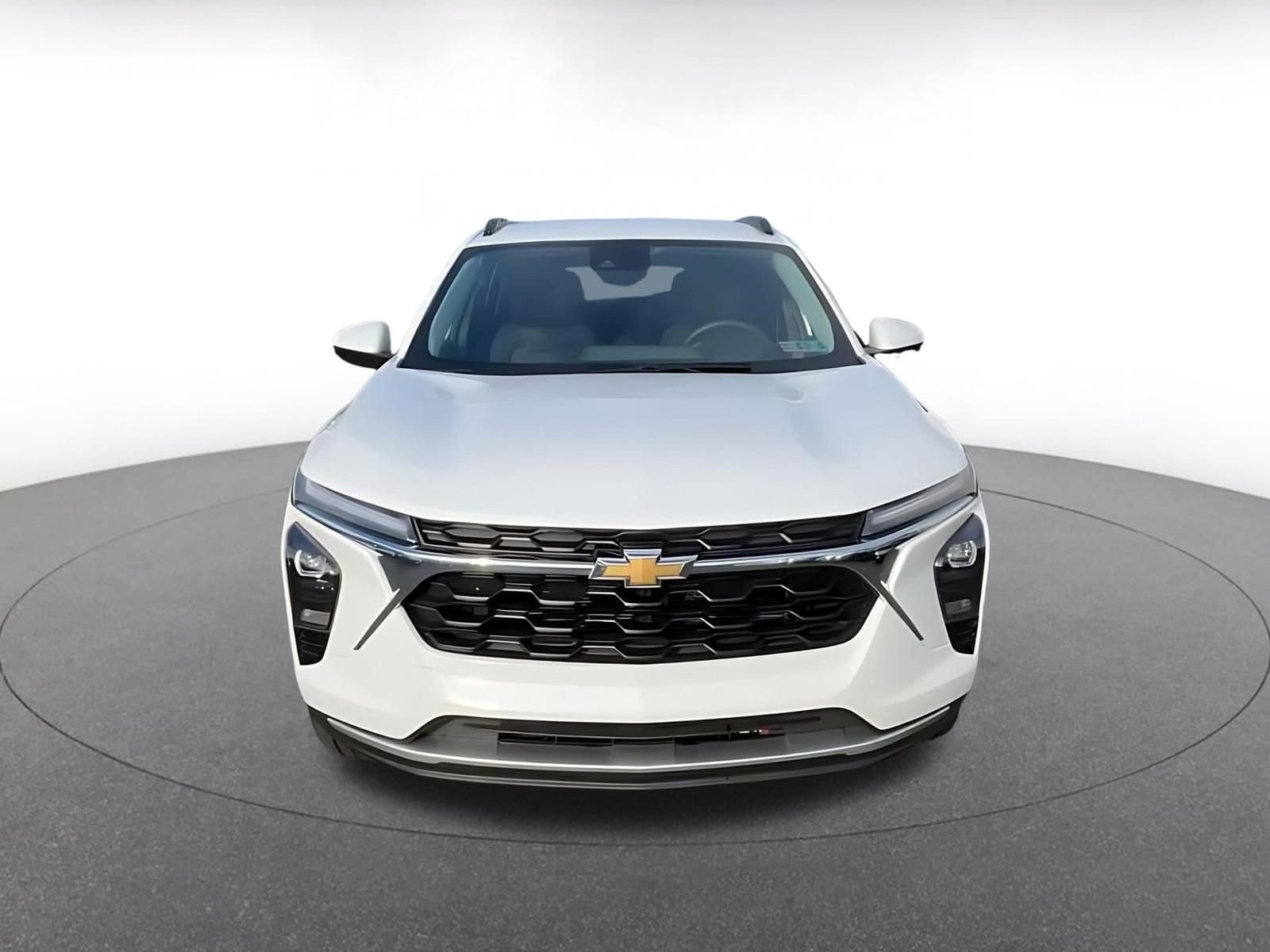 Thumbnail: 2025 Chevrolet Trax - 5