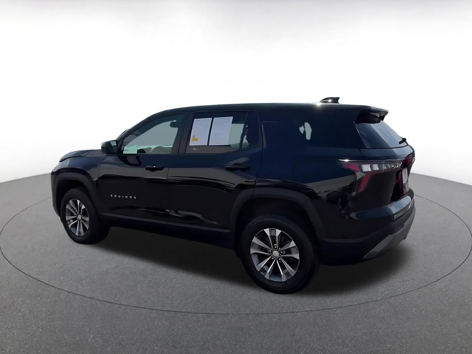 Thumbnail: 2025 Chevrolet Equinox - 10