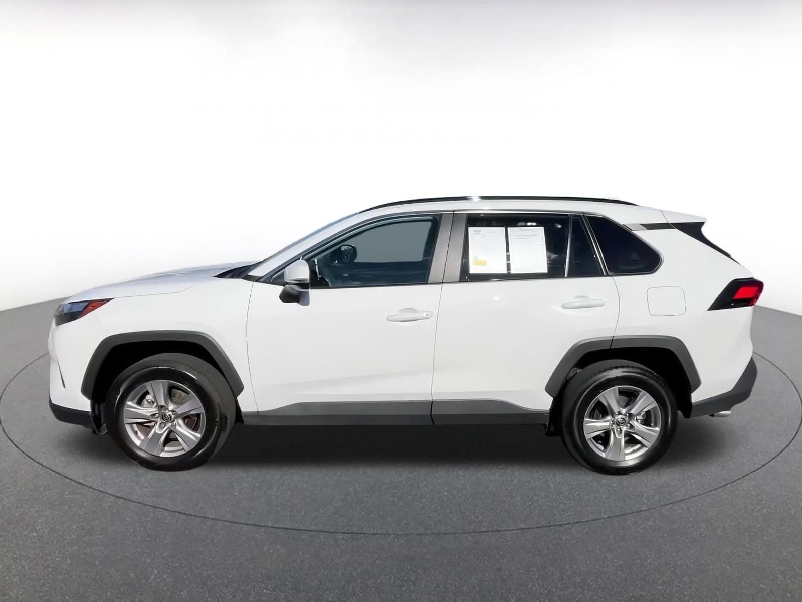 Thumbnail: 2025 Toyota RAV4 - 8