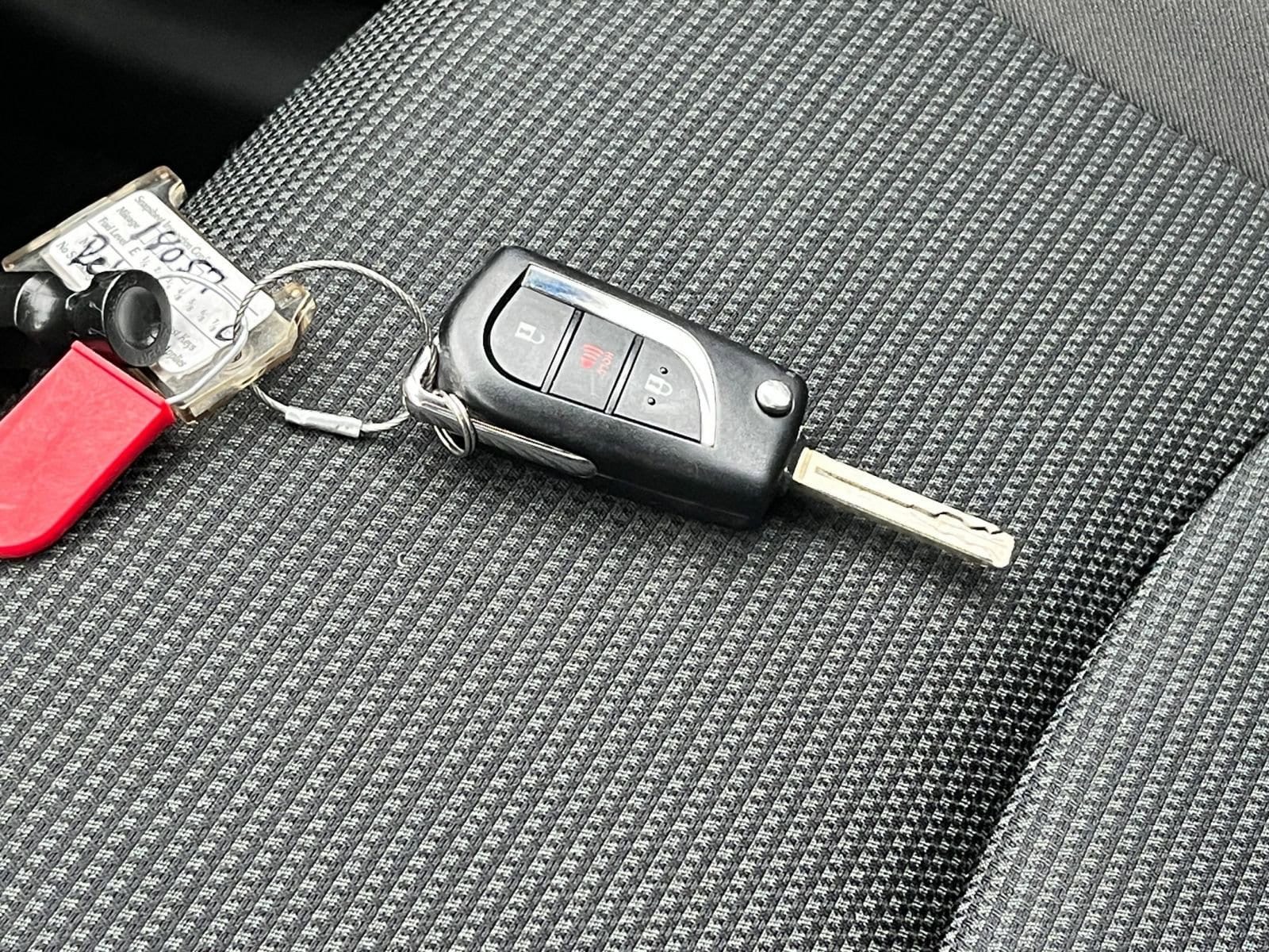 Thumbnail: 2025 Toyota RAV4 - 22