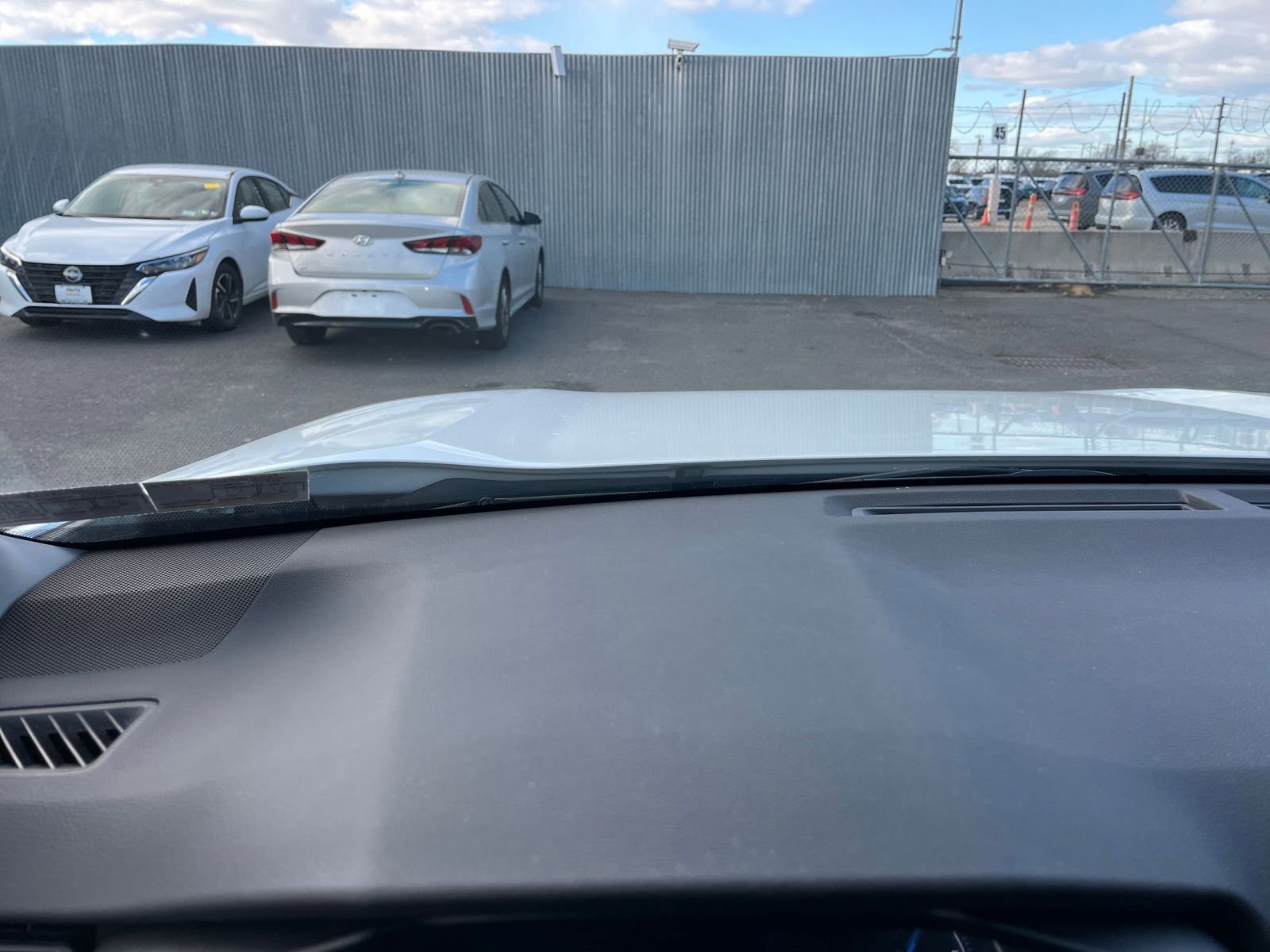 Thumbnail: 2025 Toyota RAV4 - 33