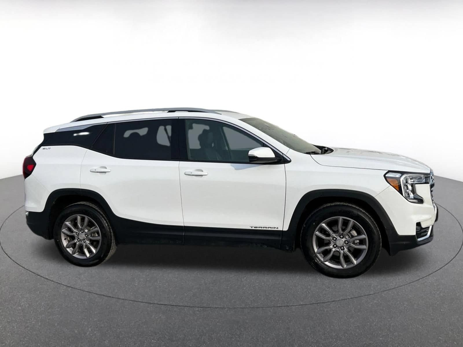 Thumbnail: 2024 GMC Terrain - 12