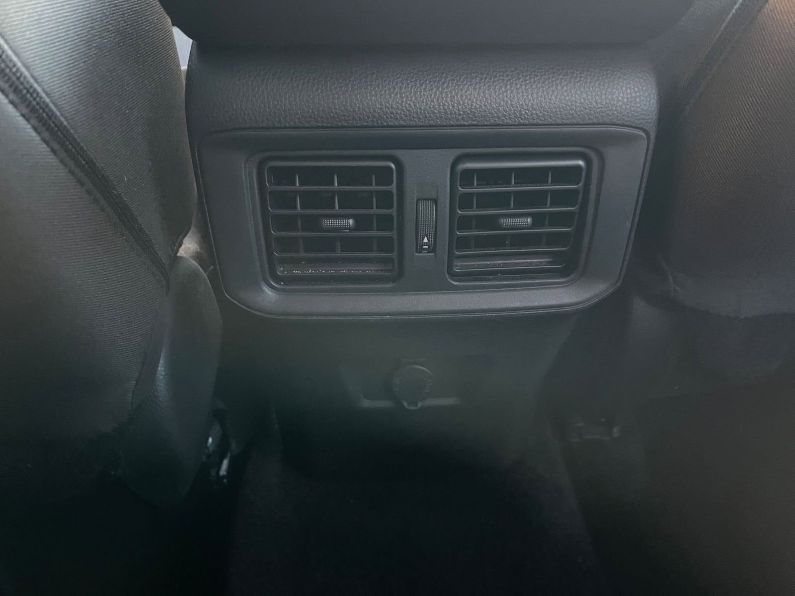 Thumbnail: 2025 Toyota RAV4 - 23