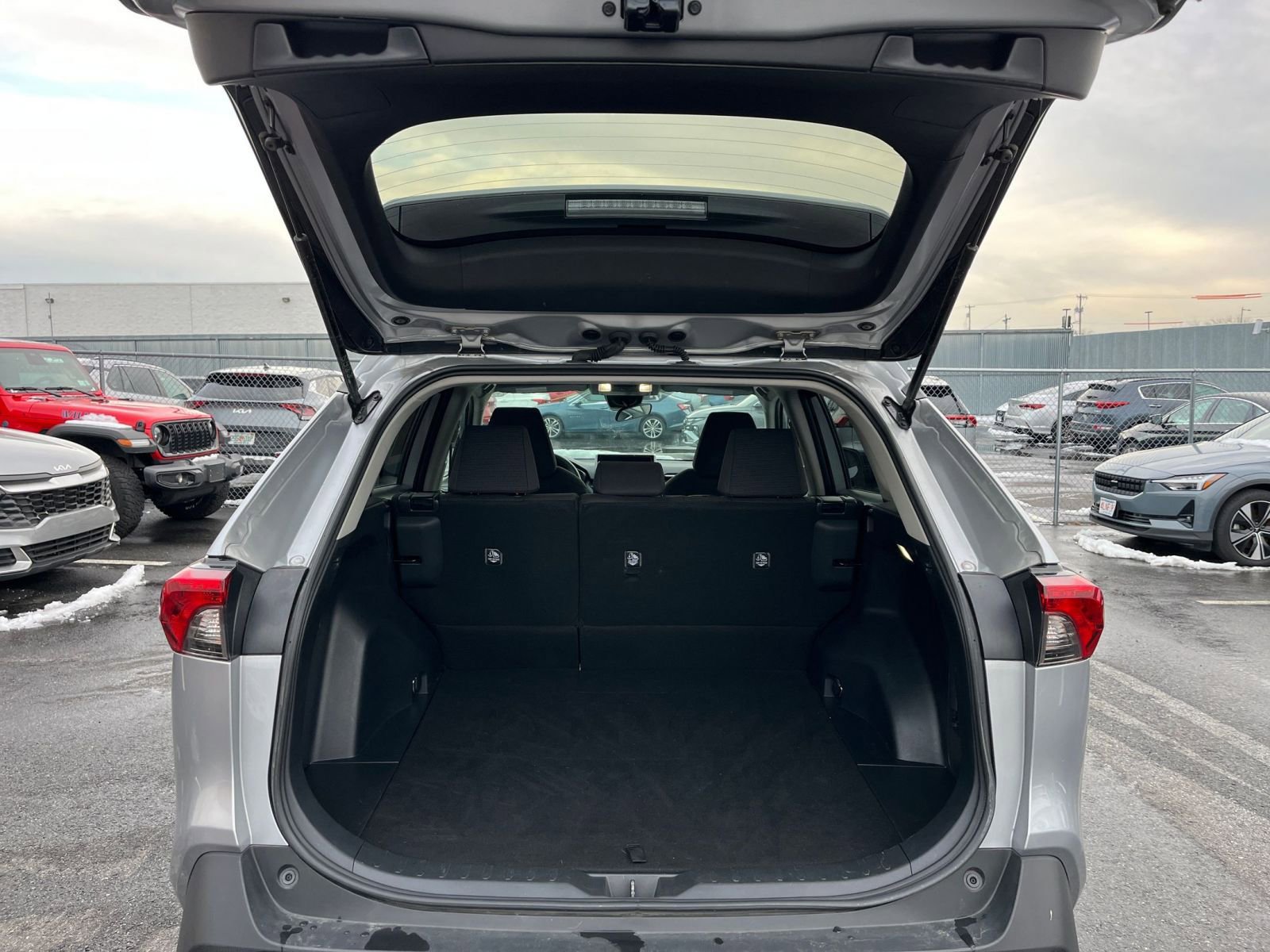 Thumbnail: 2025 Toyota RAV4 - 30