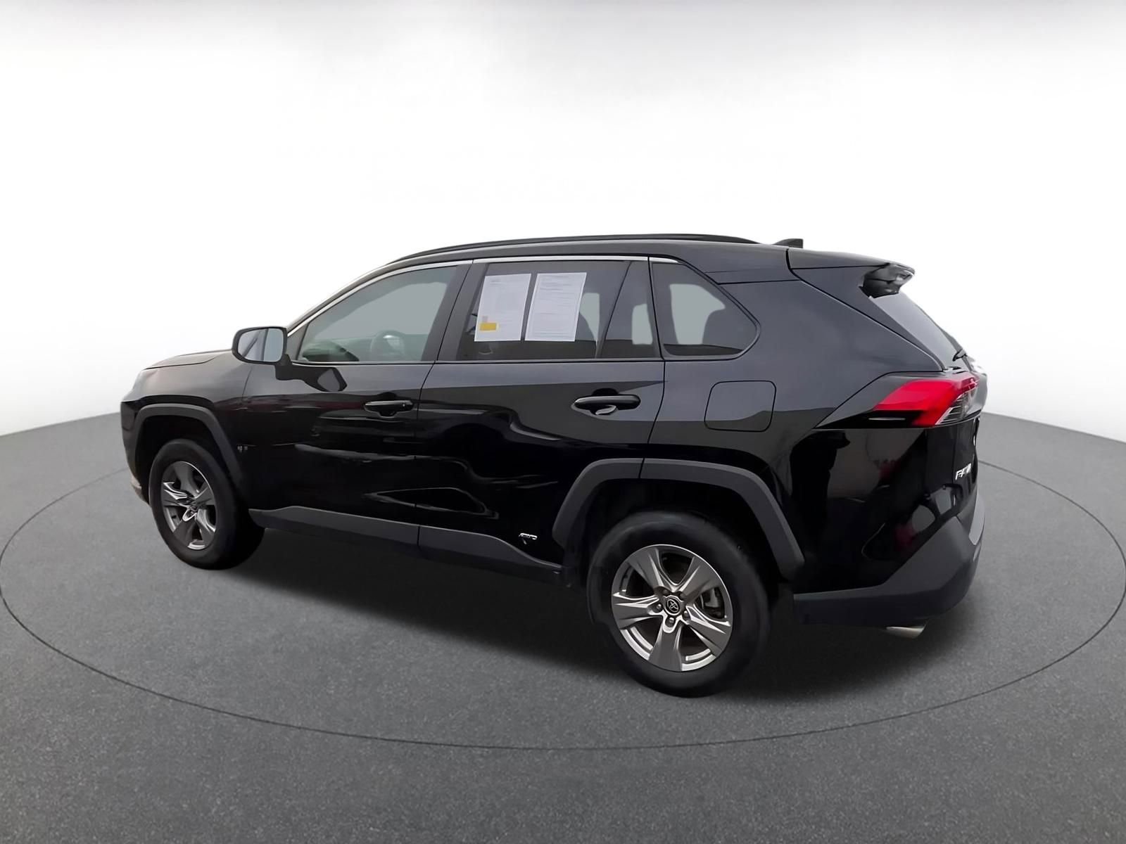 Thumbnail: 2025 Toyota RAV4 - 10