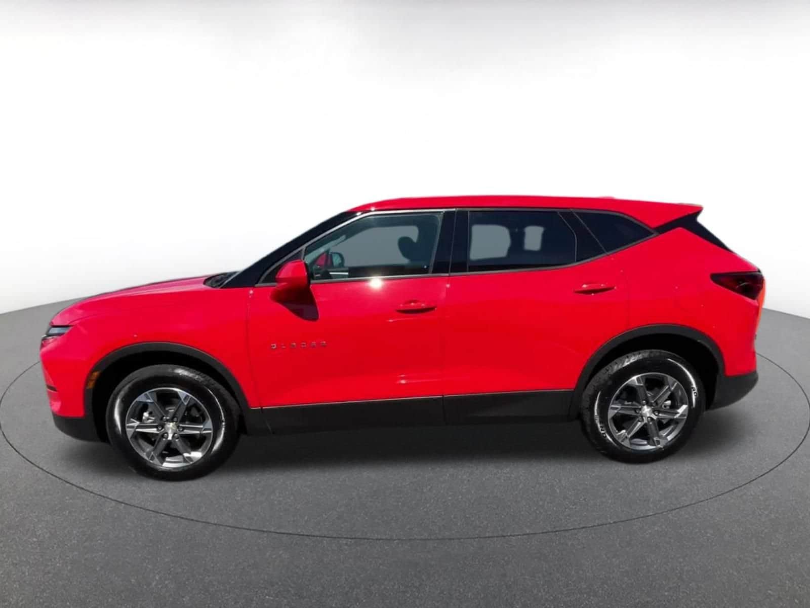 Thumbnail: 2026 Chevrolet Blazer - 8