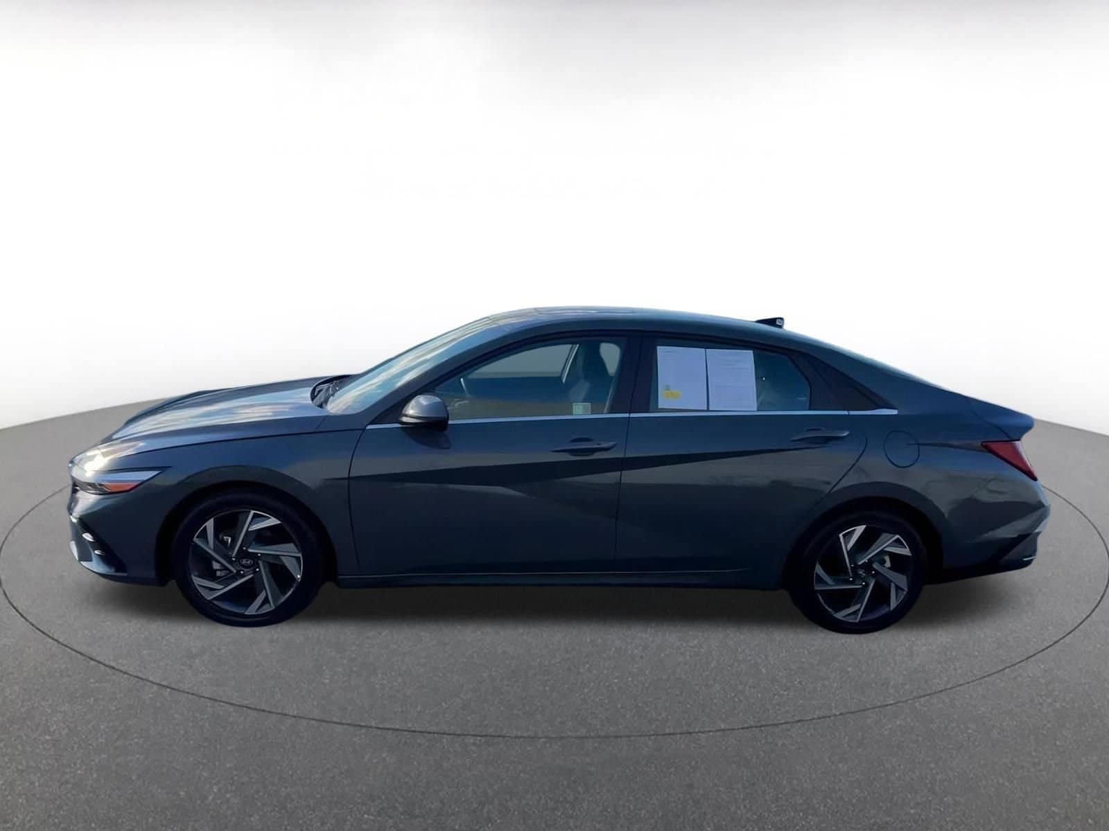 Thumbnail: 2025 Hyundai Elantra - 8