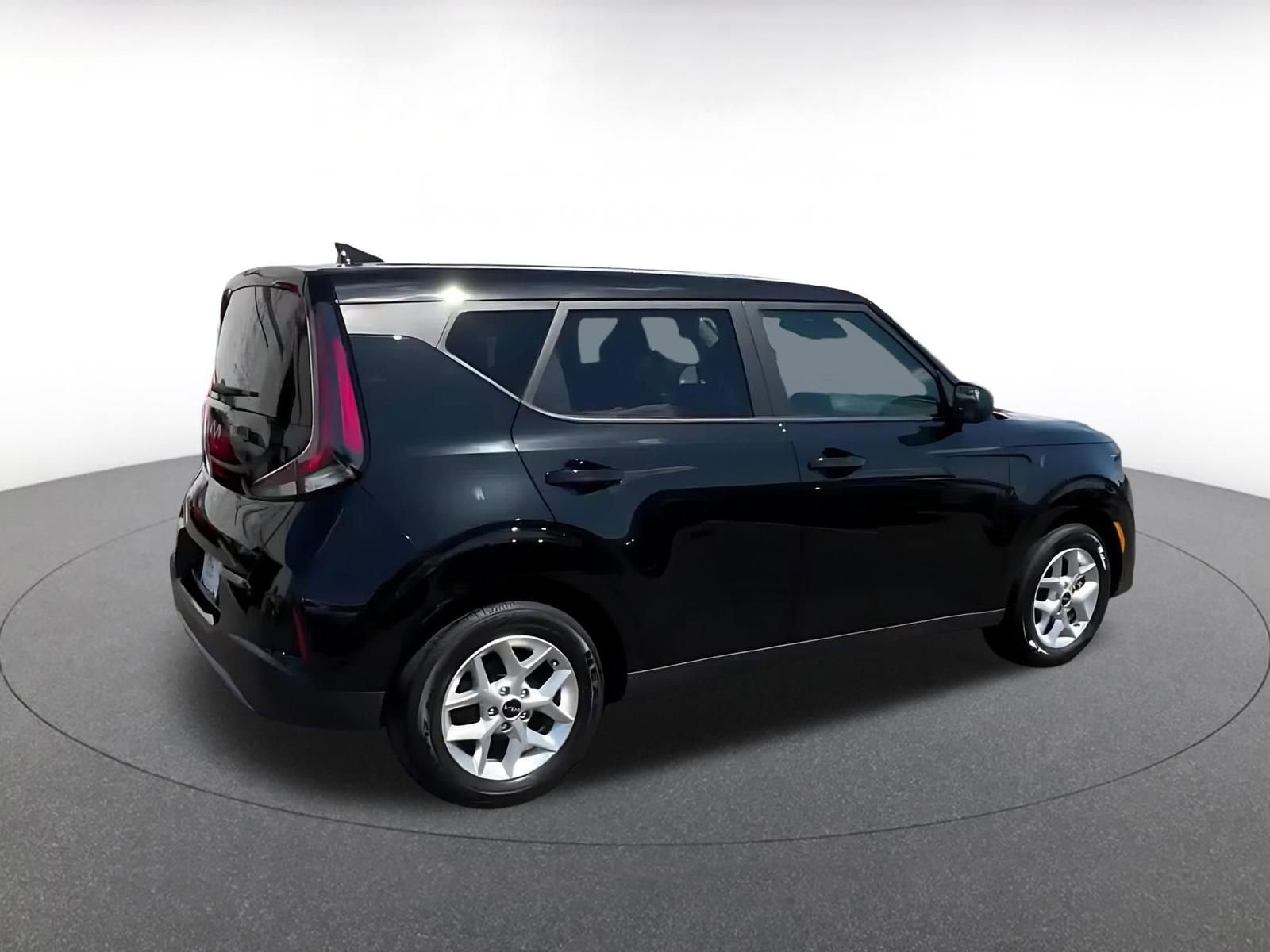 Thumbnail: 2025 Kia Soul - 13