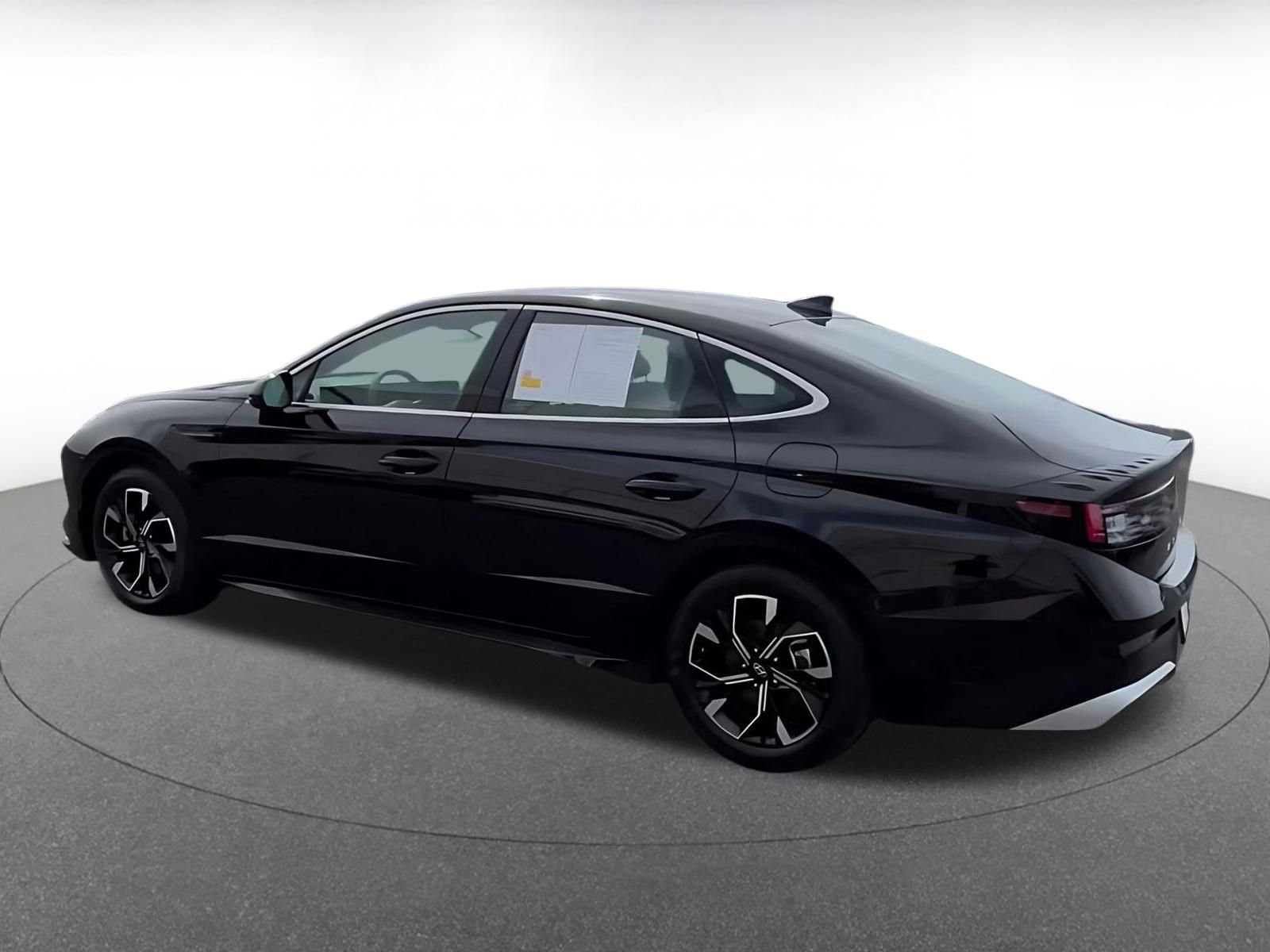 Thumbnail: 2025 Hyundai Sonata - 10