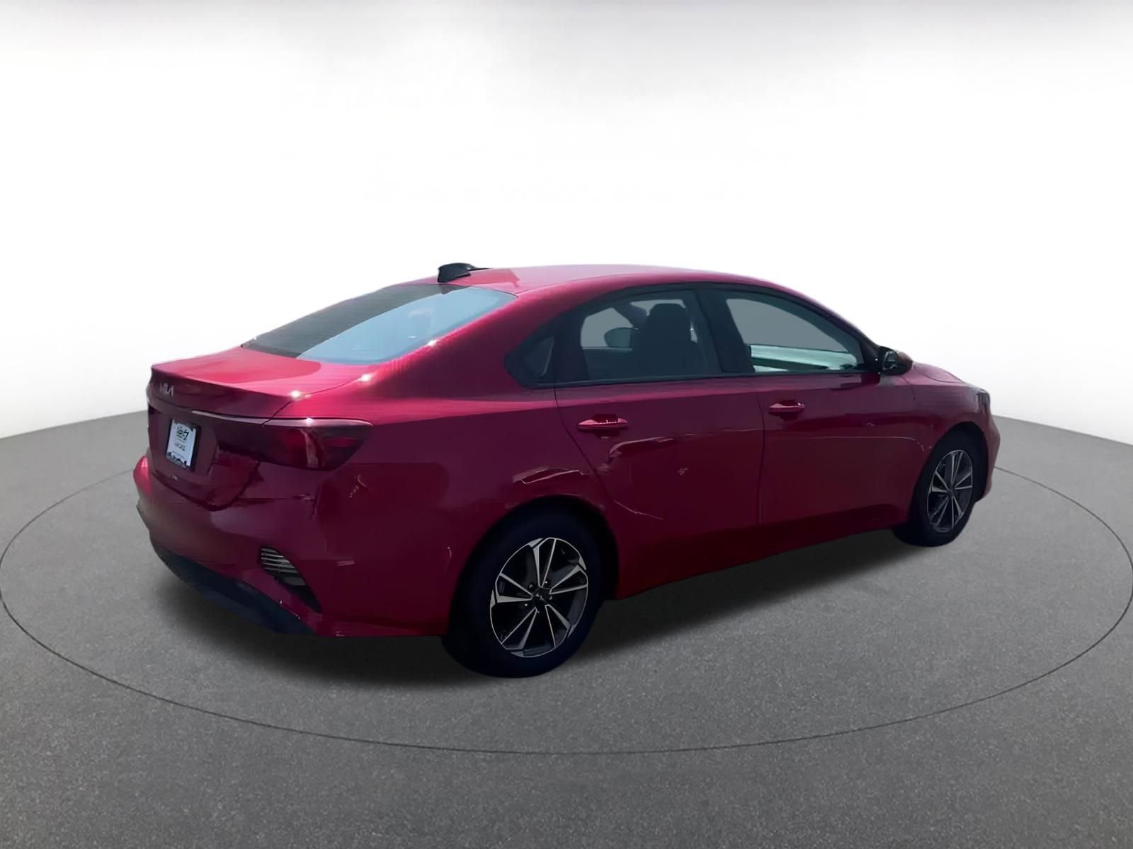 Thumbnail: 2024 Kia Forte - 15