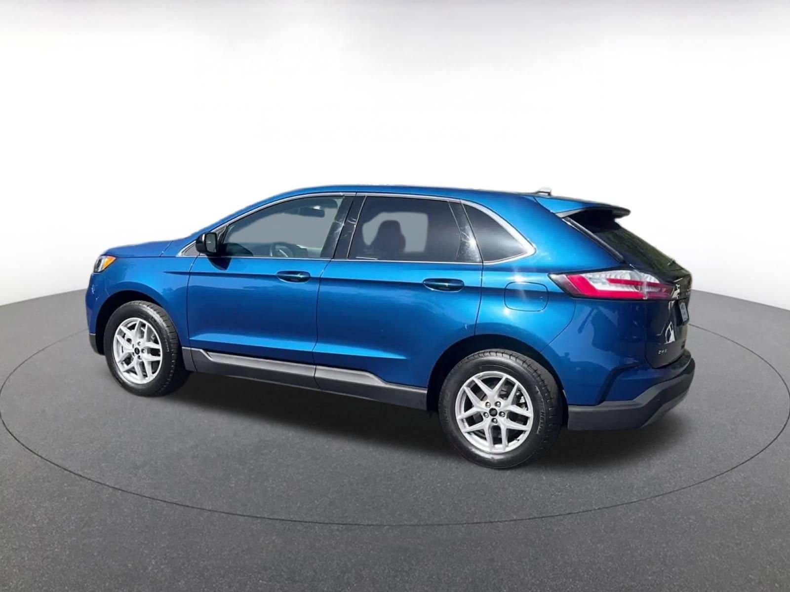 Thumbnail: 2024 Ford Edge - 10