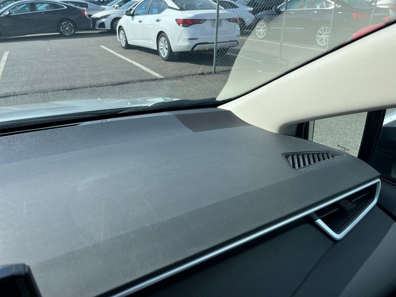 Thumbnail: 2025 Toyota Corolla - 34